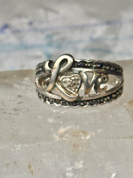 Vintage Sterling Silver Black Onyx LOVE Heart Accent Statement Ring Size 7.75 5.4g 925