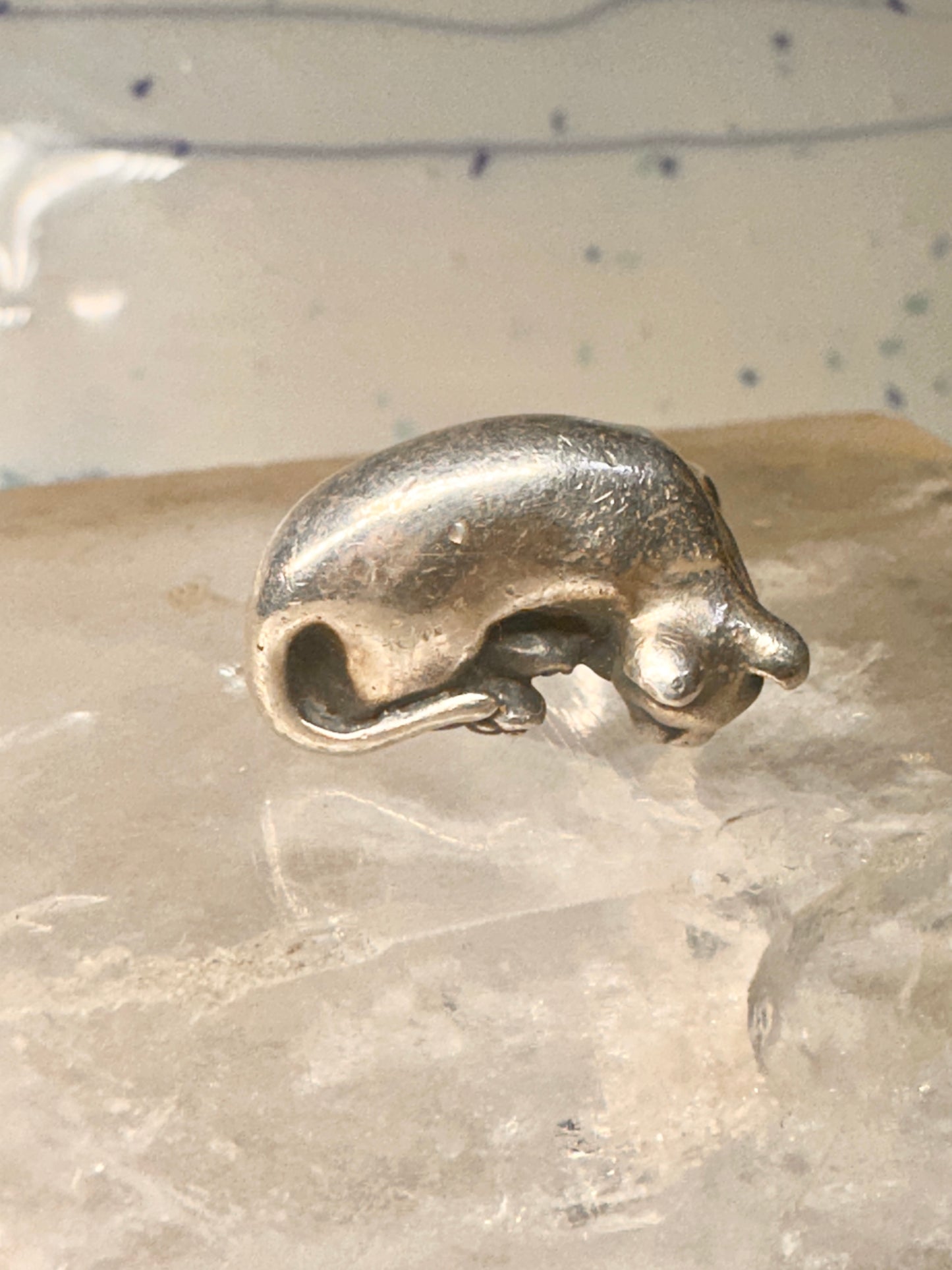 James Yesberger cat ring sleeping kitten band Size 5.75 sterling silver women