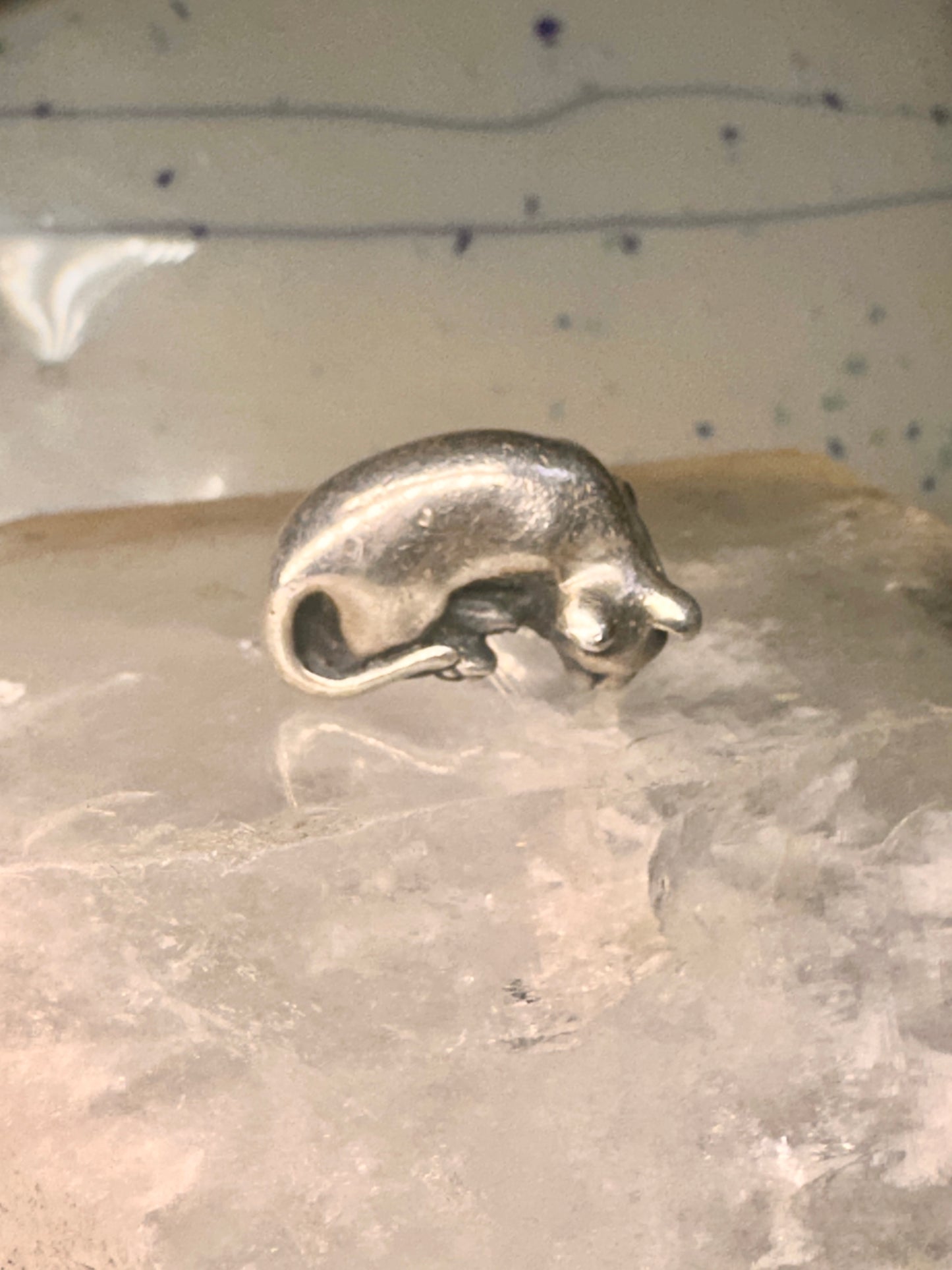 James Yesberger cat ring sleeping kitten band Size 5.75 sterling silver women