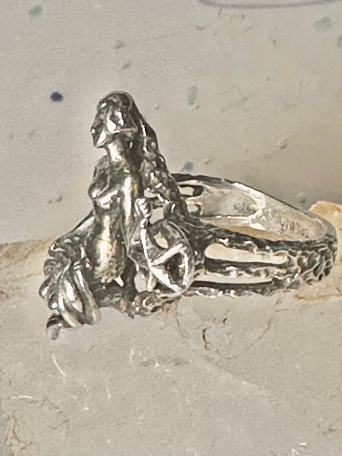 Nude Lady ring figurative lady holding size 6 star band sterling silver women