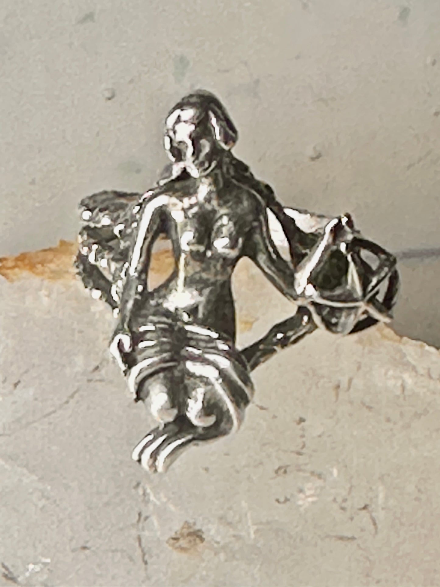 Nude Lady ring figurative lady holding size 6 star band sterling silver women