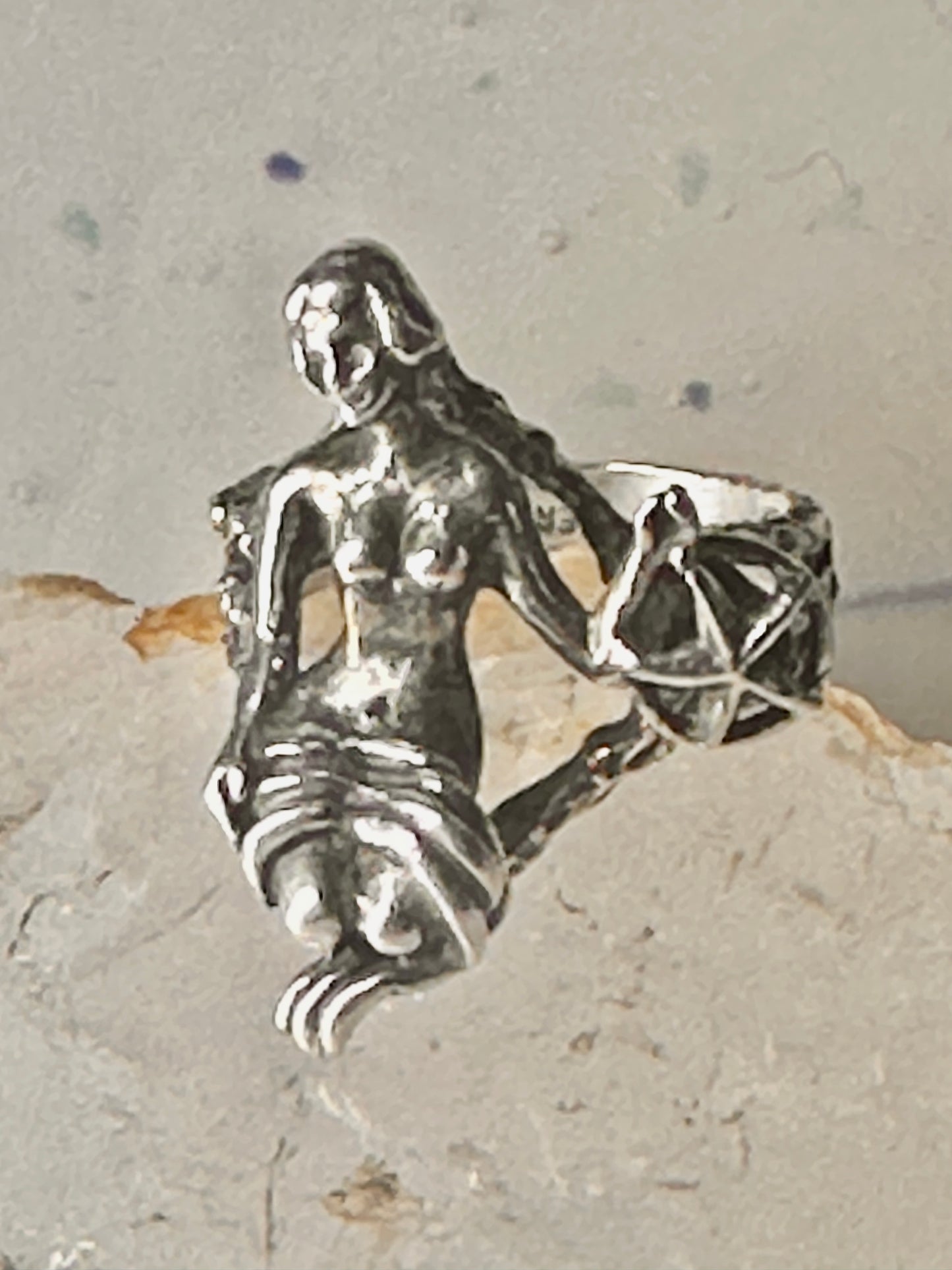 Nude Lady ring figurative lady holding size 6 star band sterling silver women