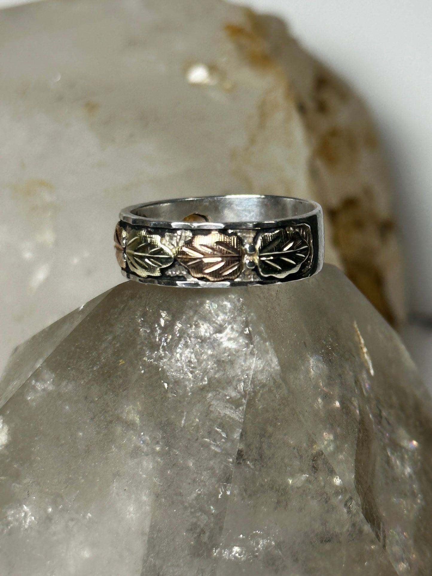 Black Hills Gold ring size 10.75 rose leaves wedding sterling silver band women men