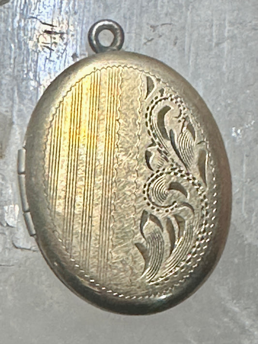 Oval locket photo pendant 1/20 12K gold filled photo women girls