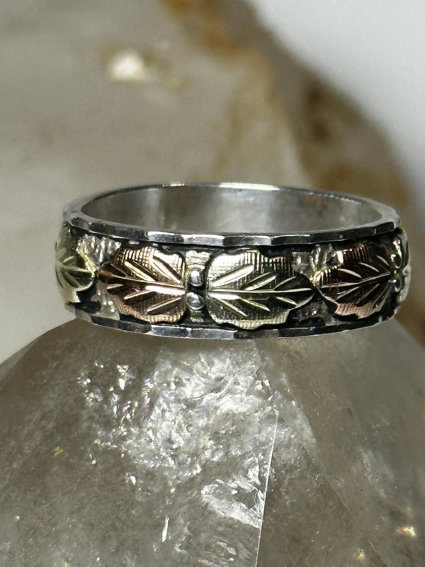 Black Hills Gold ring size 10.75 rose leaves wedding sterling silver band women men