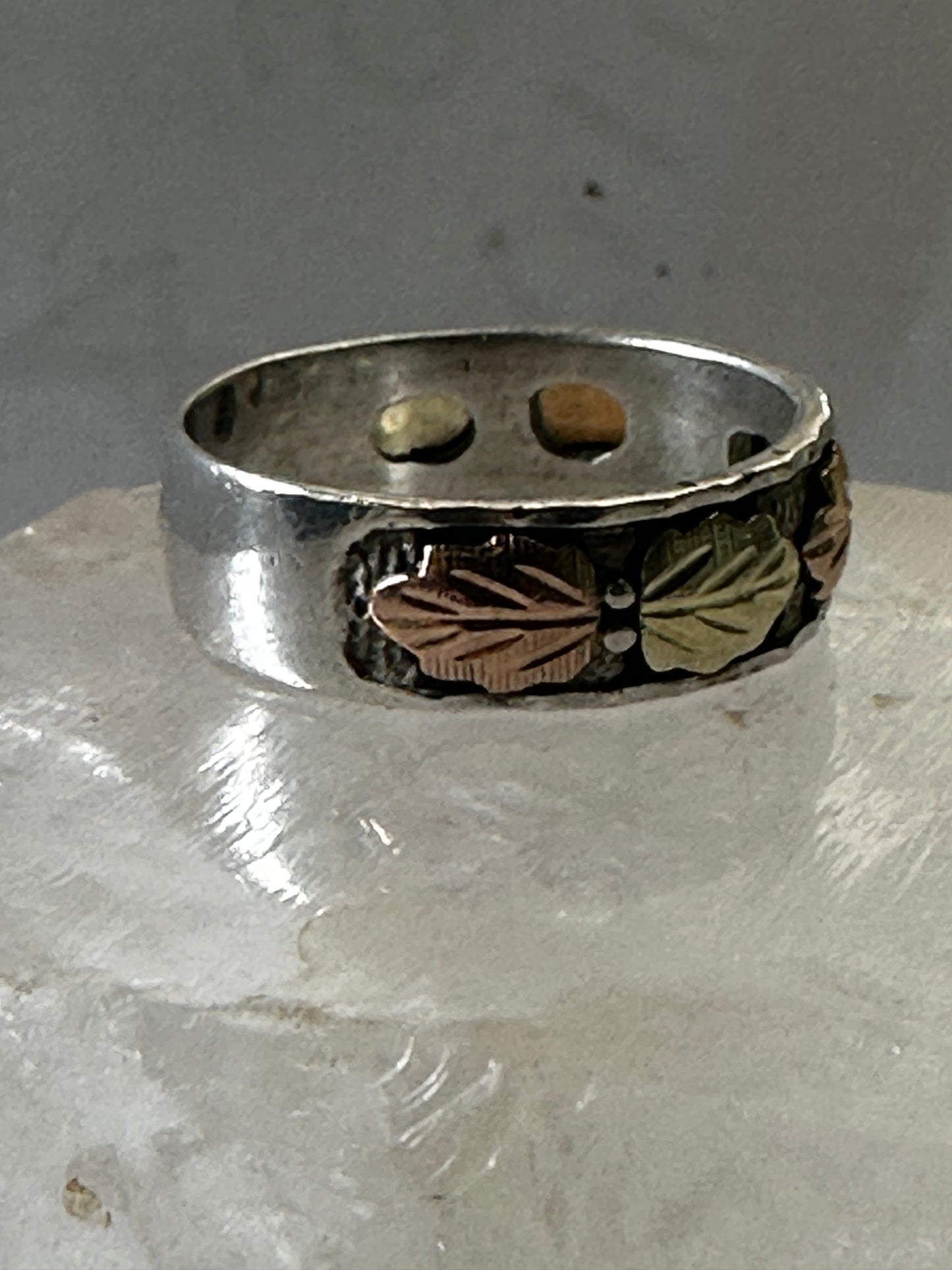 Black Hills Gold ring size 10.75 rose leaves wedding sterling silver band women men