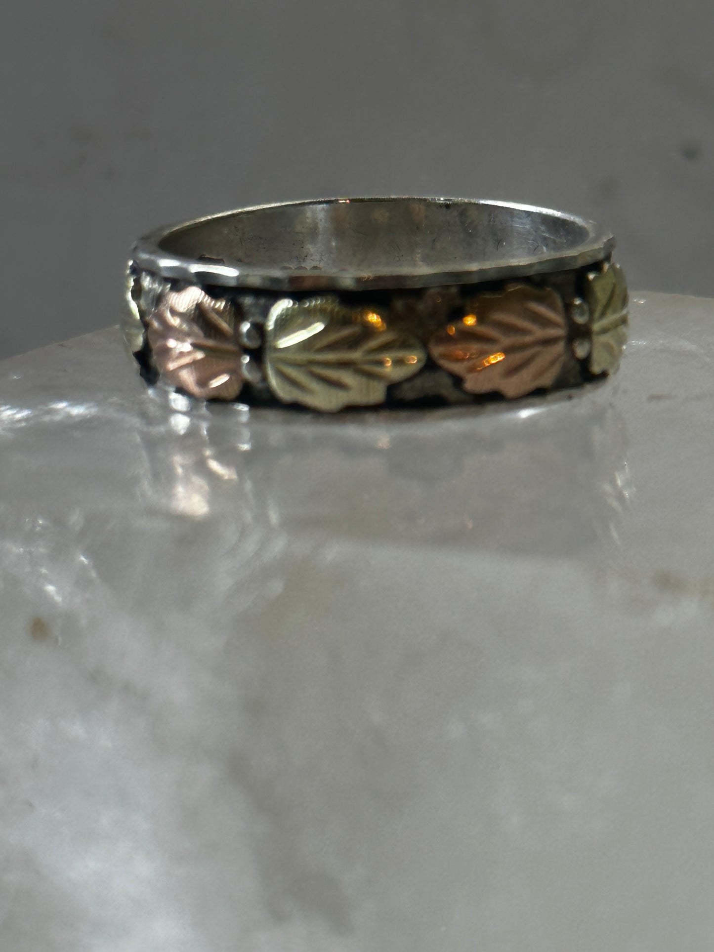 Black Hills Gold ring size 10.75 rose leaves wedding sterling silver band women men