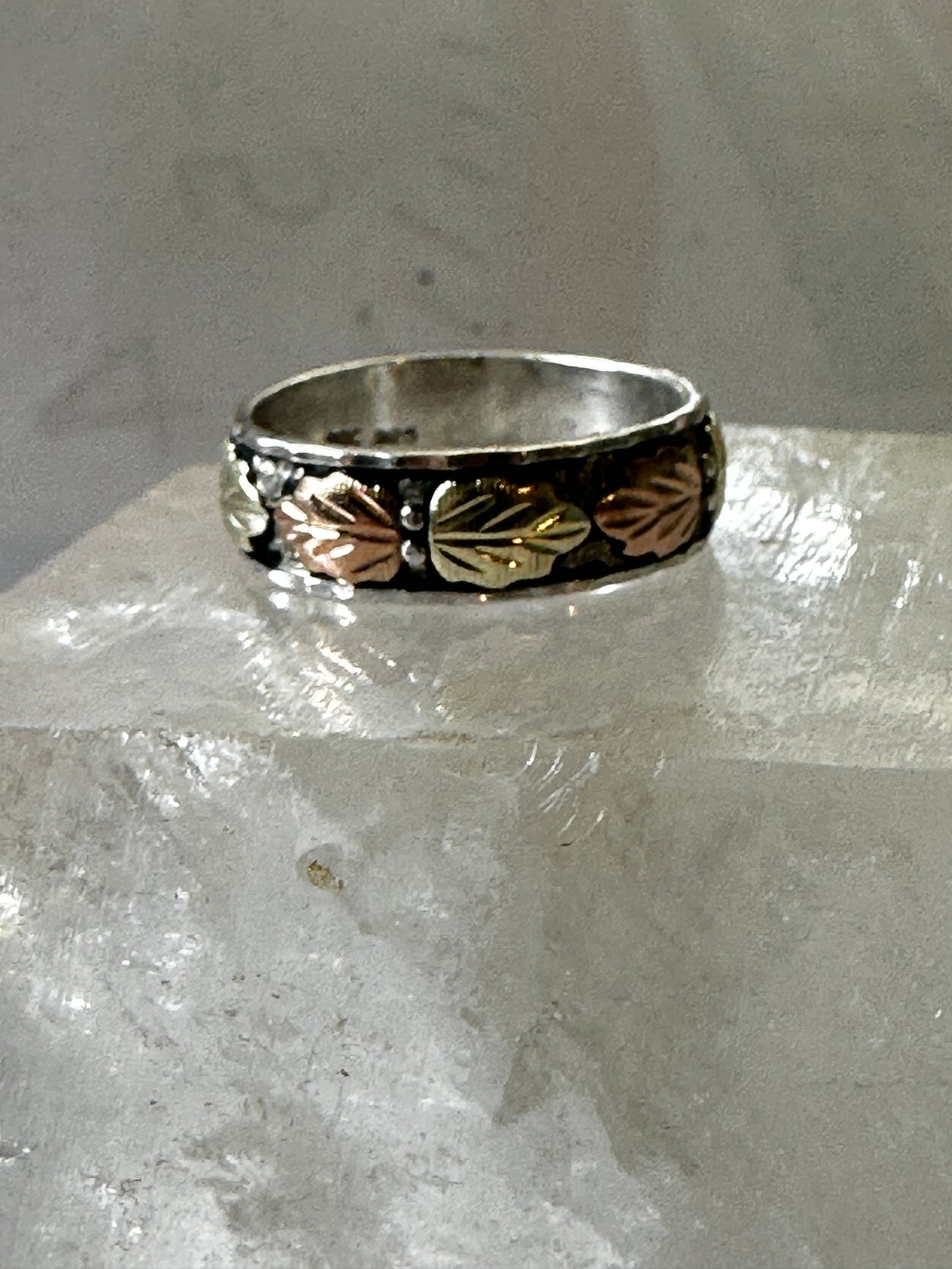 Black Hills Gold ring size 10.75 rose leaves wedding sterling silver band women men