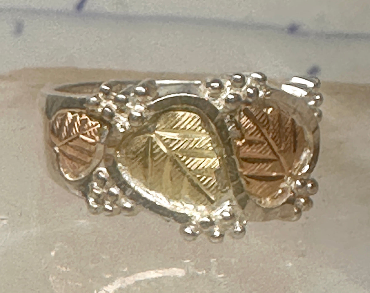 Vintage Black Hills Gold Style Sterling Silver 12K Gold Grape Leaf Ring Size 8.75 925