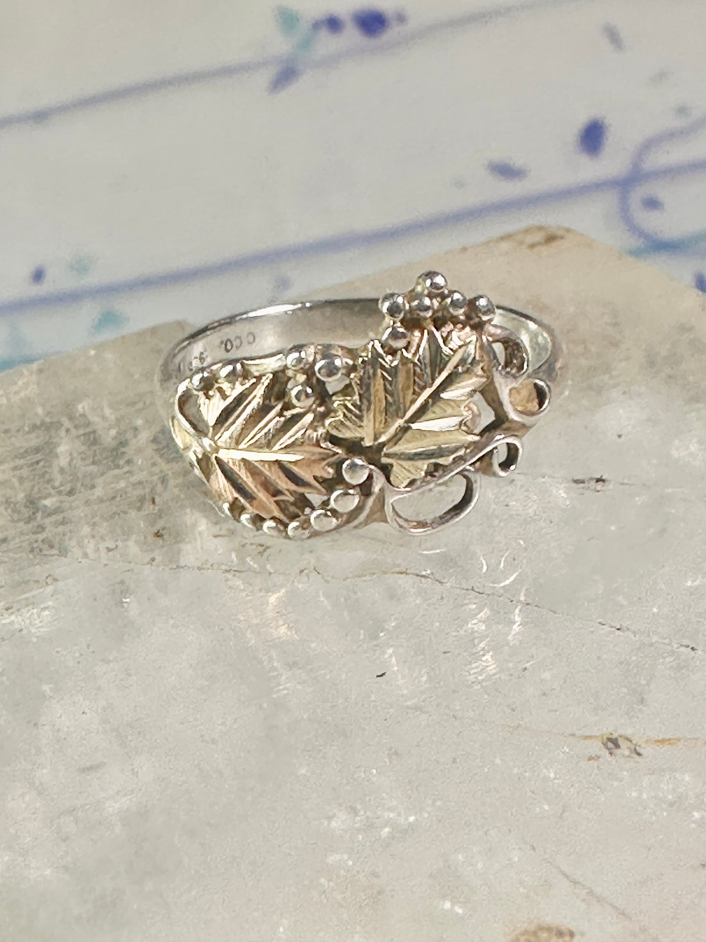 Black Hills Gold ring leaves wedding band size 6.5 sterling silver women