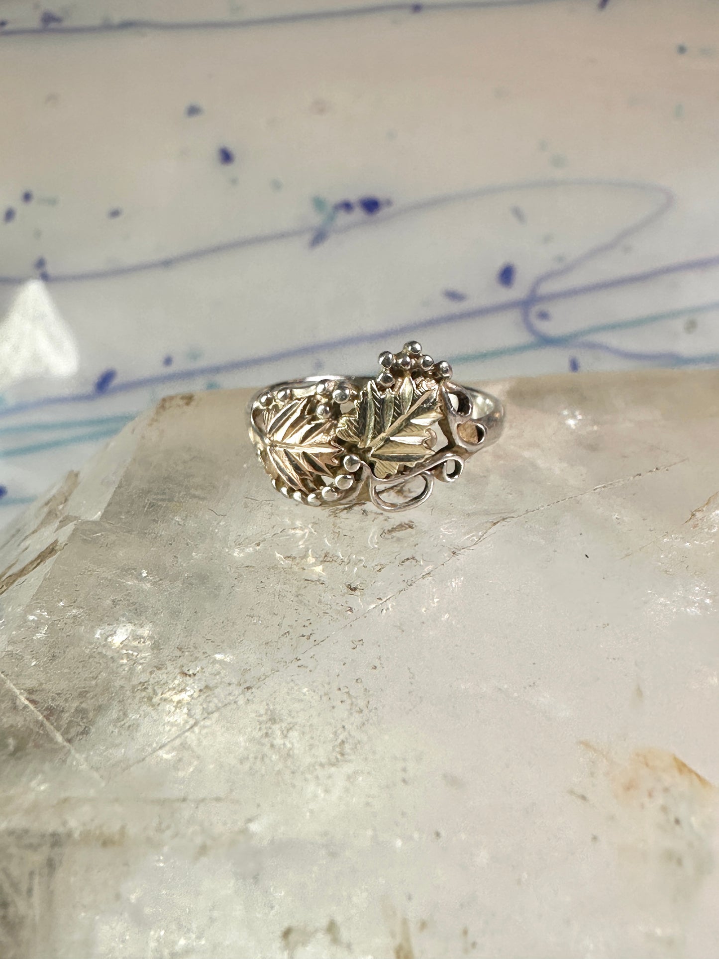 Black Hills Gold ring leaves wedding band size 6.5 sterling silver women