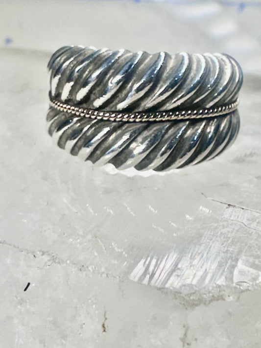 Fluted ring abstract solid band Size 5 sterling silver women pinky