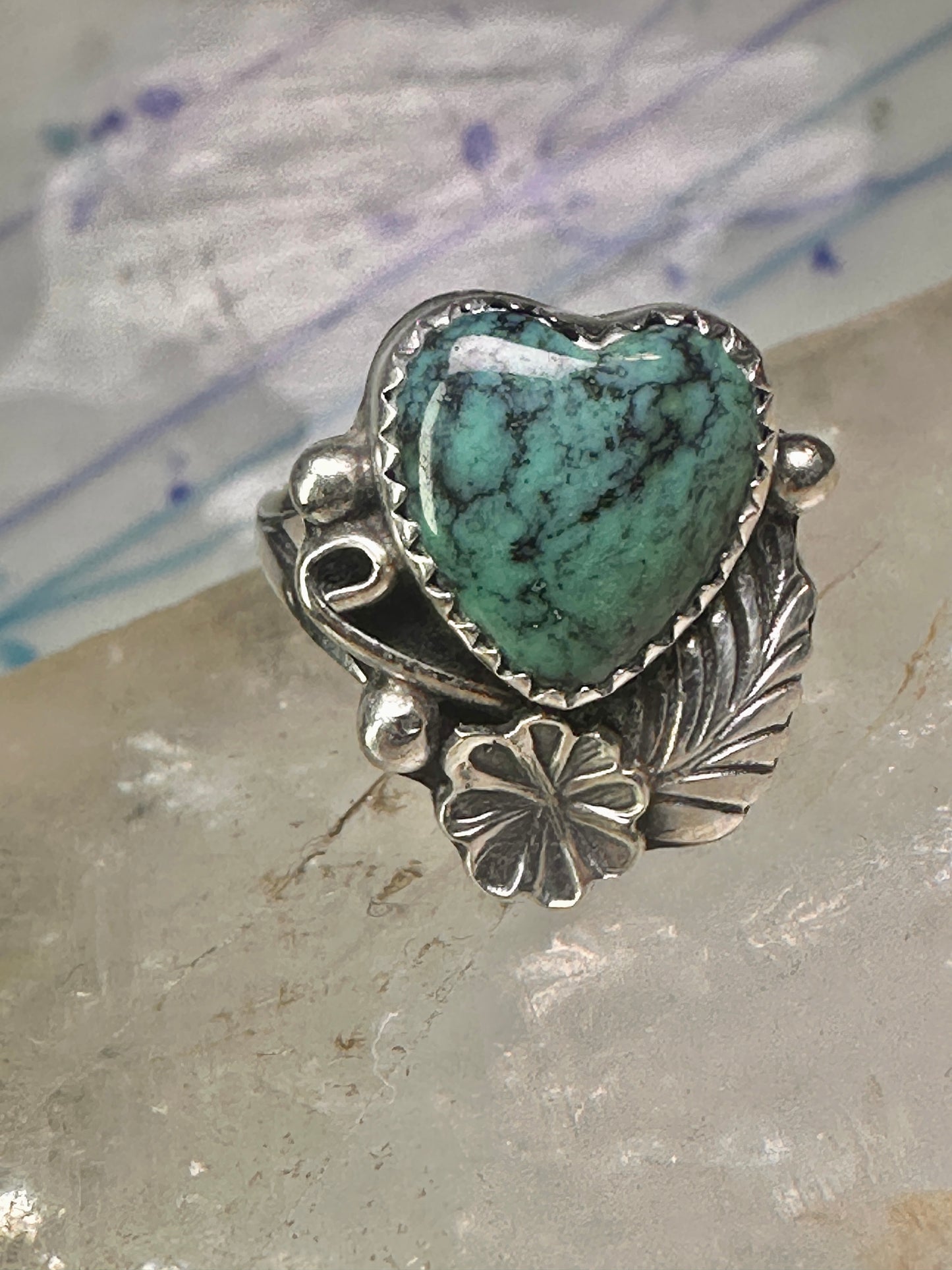 Navajo ring heart love Valentine leaves band size 7.5 sterling silver women