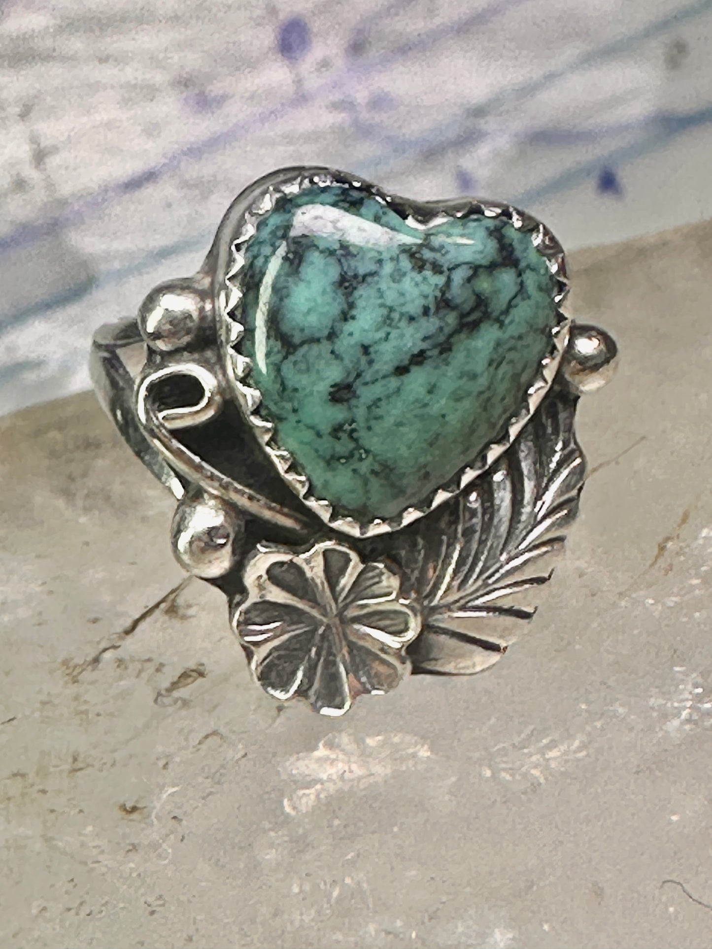 Navajo ring heart love Valentine leaves band size 7.5 sterling silver women