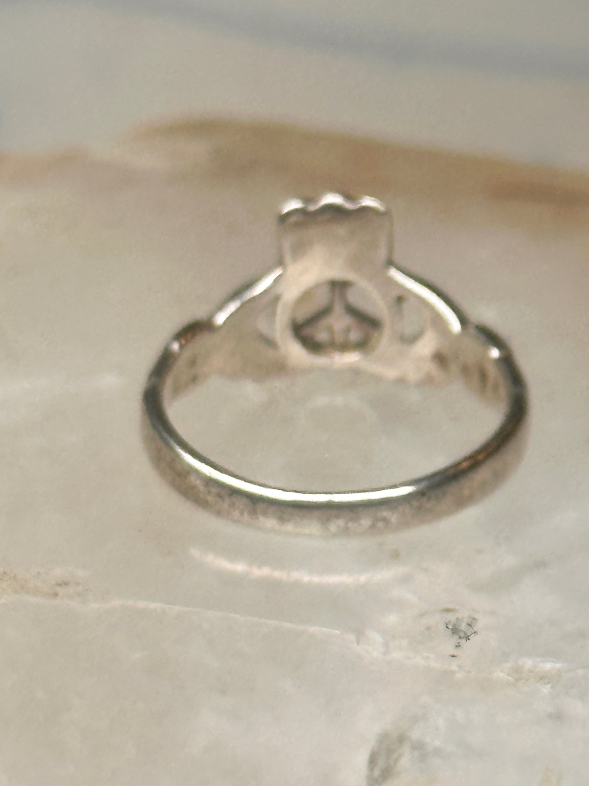 Vintage Irish Claddagh Peace Sign Crown Ring Slender Band Sterling Silver Size 5.75 925