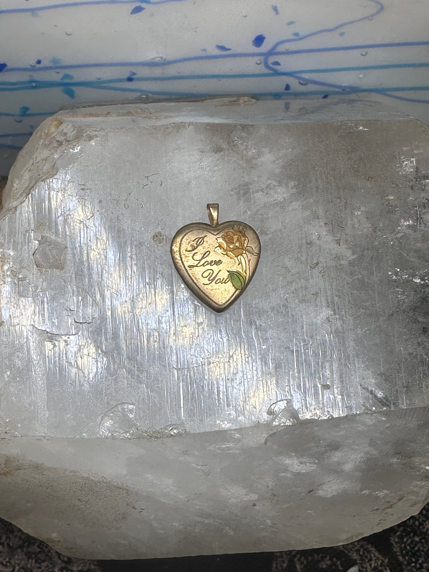 Vintage Heart Photo Locket "I Love You" Valentine with Heart and Floral Design