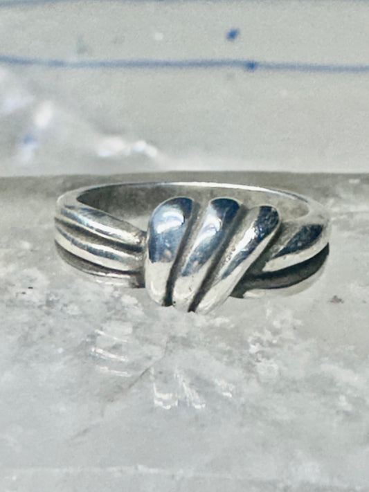 Knot ring Love Band band Size 7 vintage sterling silver women girls