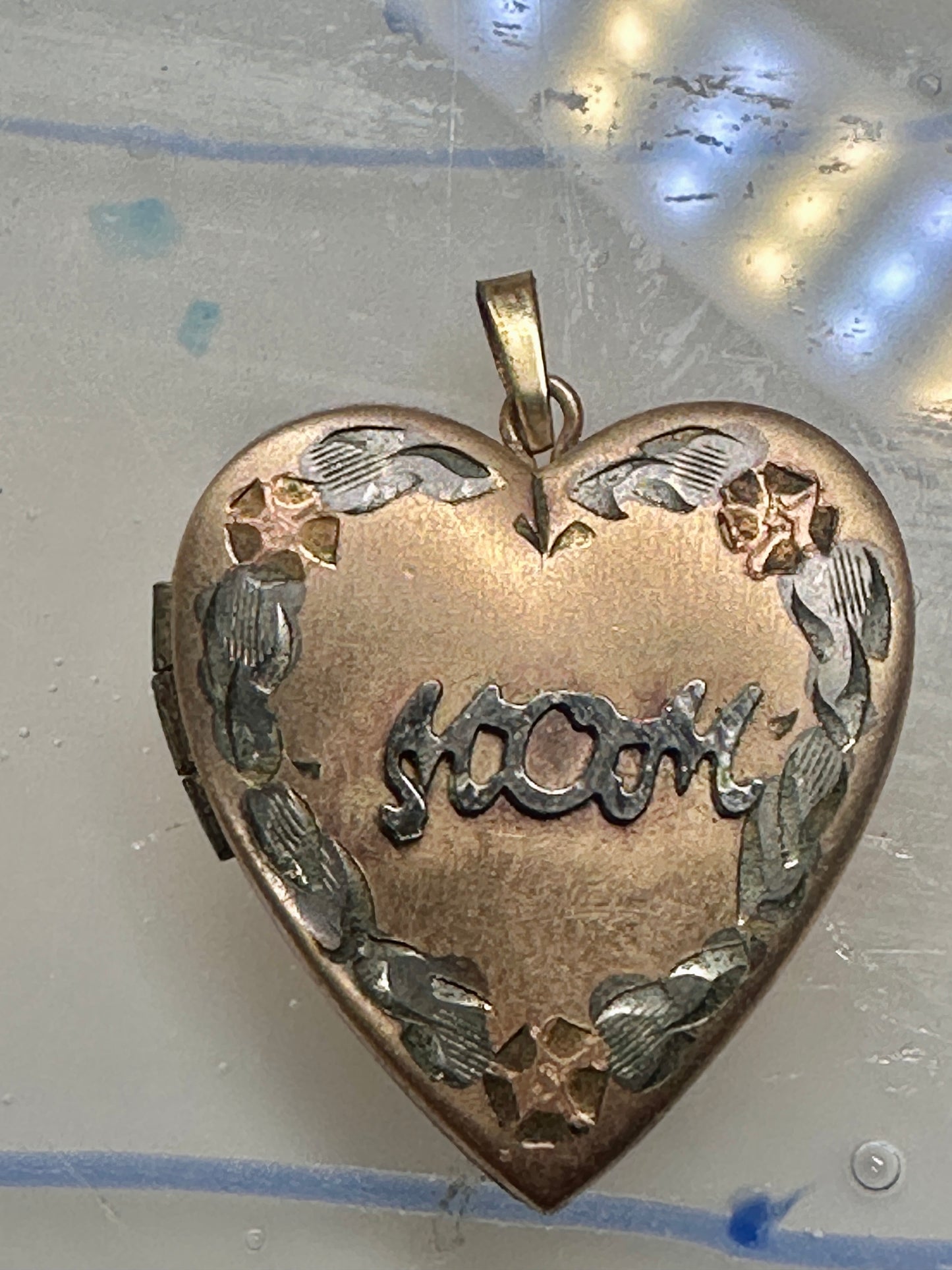 intage Floral MOM Photo Heart Love Valentine Locket flower Pendant 1/20 14KGF