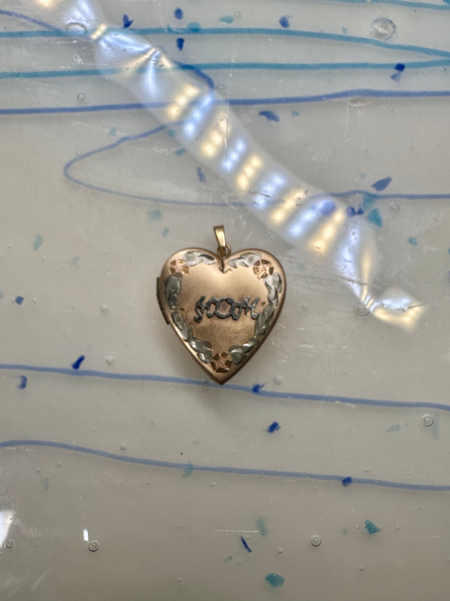 intage Floral MOM Photo Heart Love Valentine Locket flower Pendant 1/20 14KGF