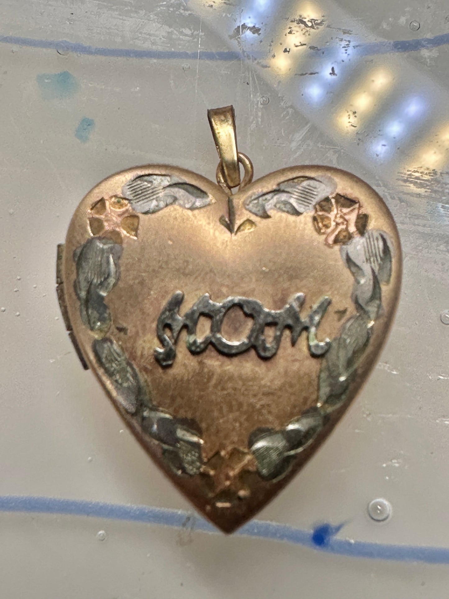 intage Floral MOM Photo Heart Love Valentine Locket flower Pendant 1/20 14KGF