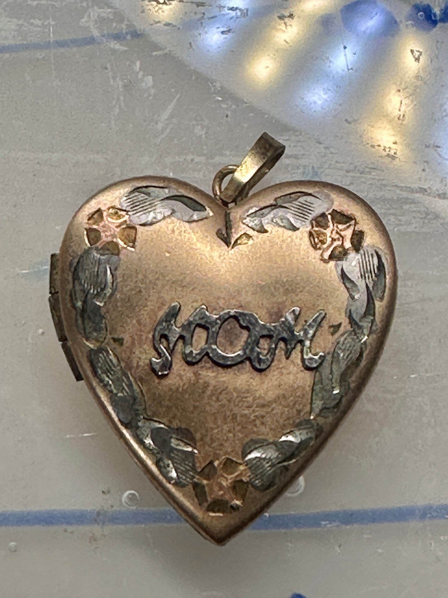 intage Floral MOM Photo Heart Love Valentine Locket flower Pendant 1/20 14KGF