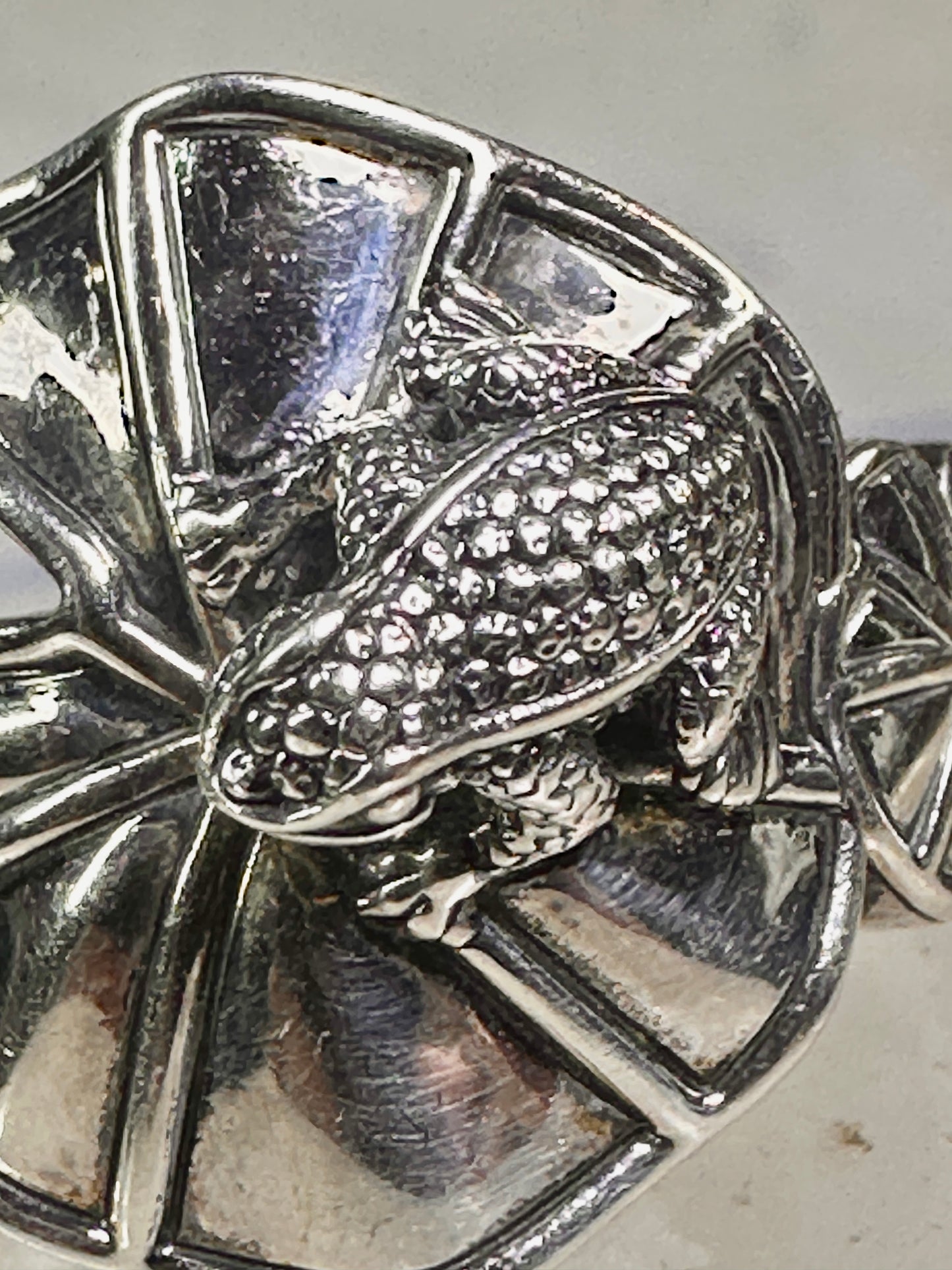 Frog ring on lily pad a Kieselstein RC Studio size 9 sterling silver