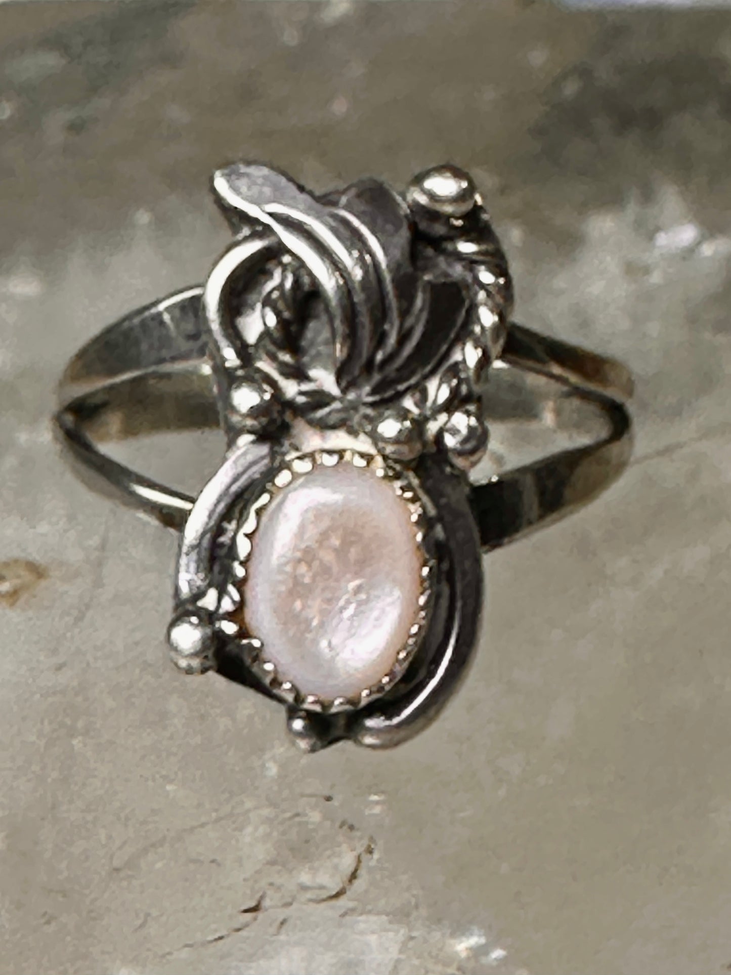 Navajo ring Mop mother of pearl size 5.50 sterling silver women girls