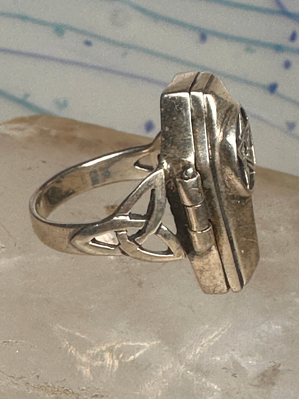 Vintage Sterling Silver Gothic Coffin Pentagram Secret Compartment Poison Ring Size 7.25