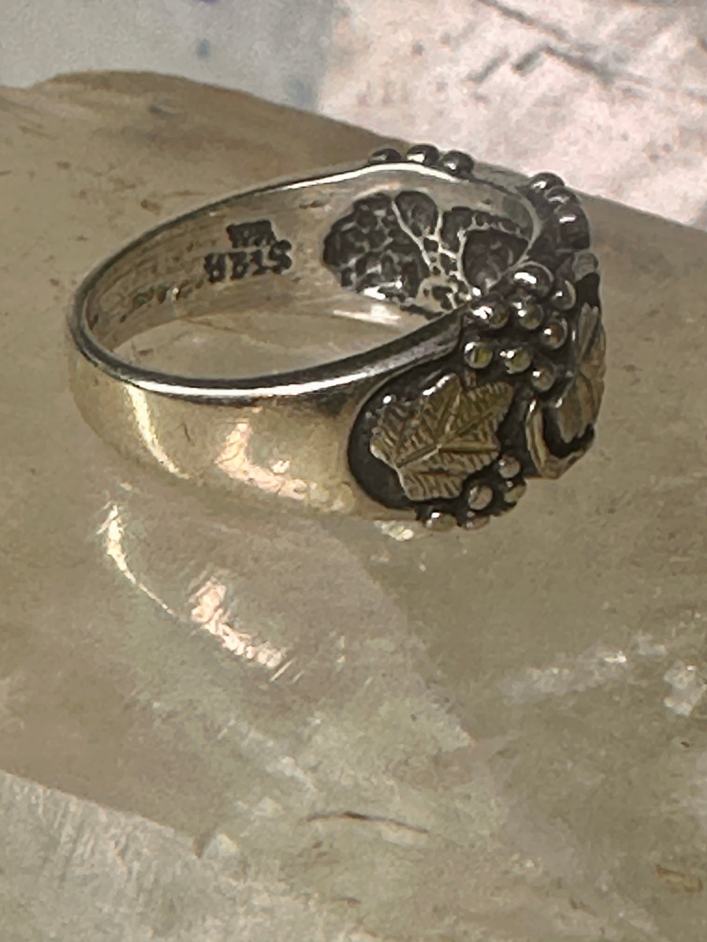 Black Hills Gold ring leaves wedding band size 5 sterling silver women