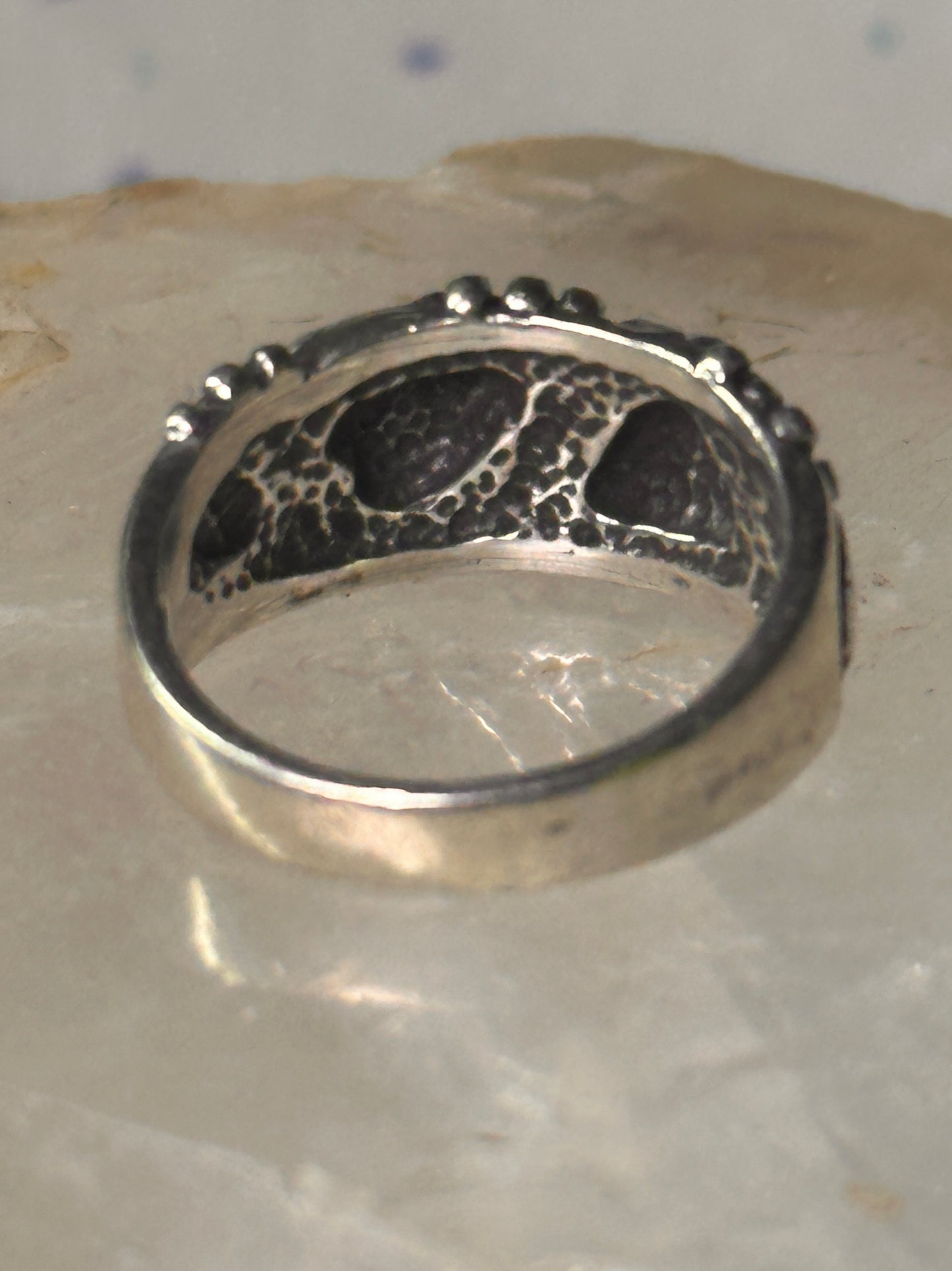 Black Hills Gold ring leaves wedding band size 5 sterling silver women