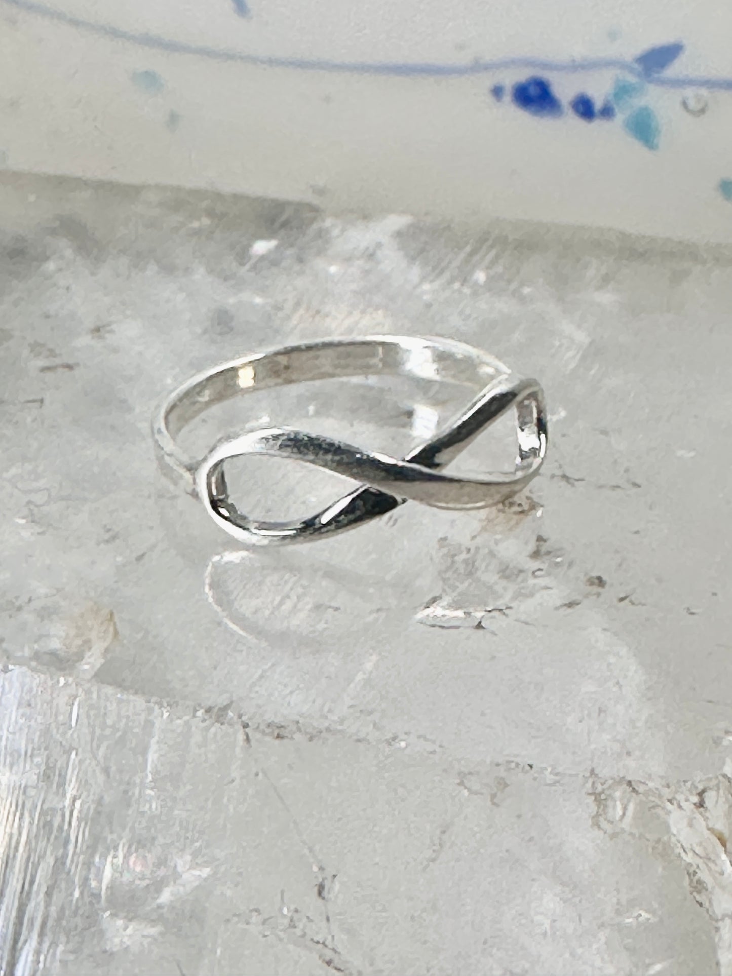Infinity ring figure 8 band size 6.25 sterling silver women girls