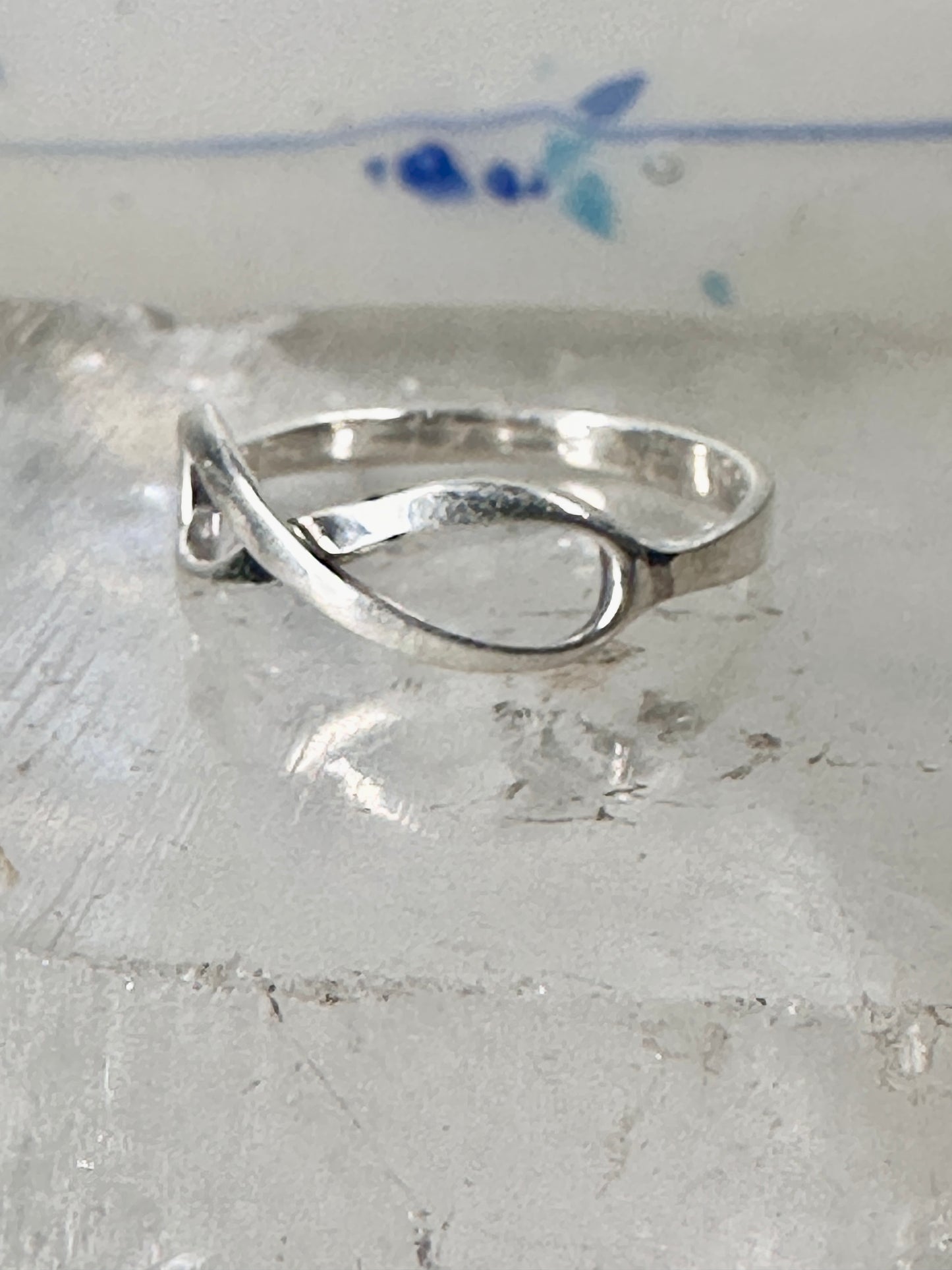 Infinity ring figure 8 band size 6.25 sterling silver women girls