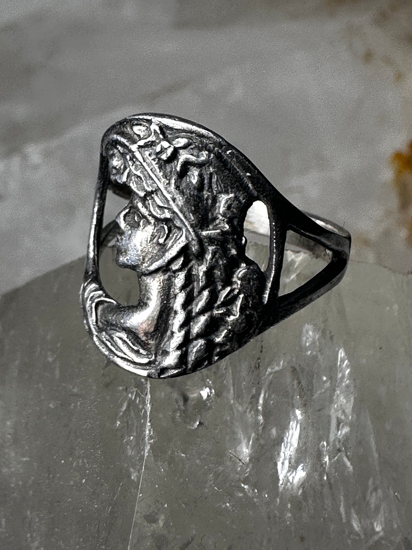 Lady face ring size 4.50 Art Deco sterling silver  band women