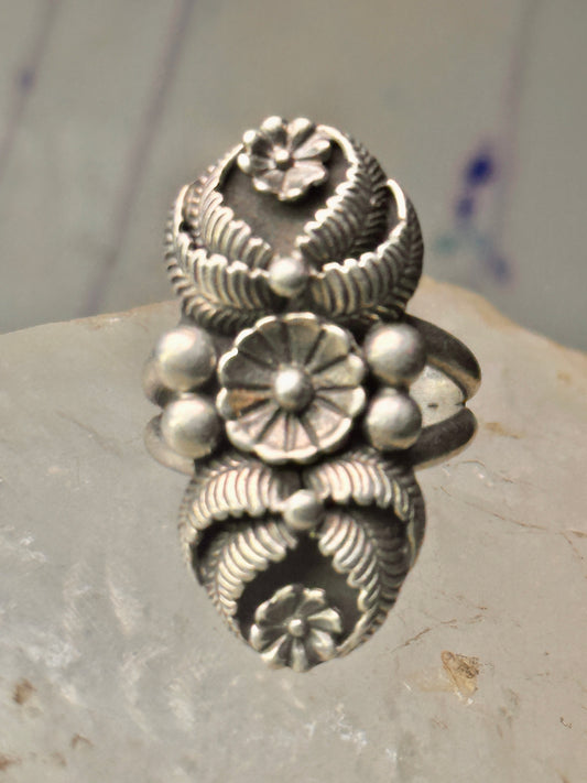 Vintage Squash blossom Navajo Les Baker band size 5.75 sterling silver women&nbsp;