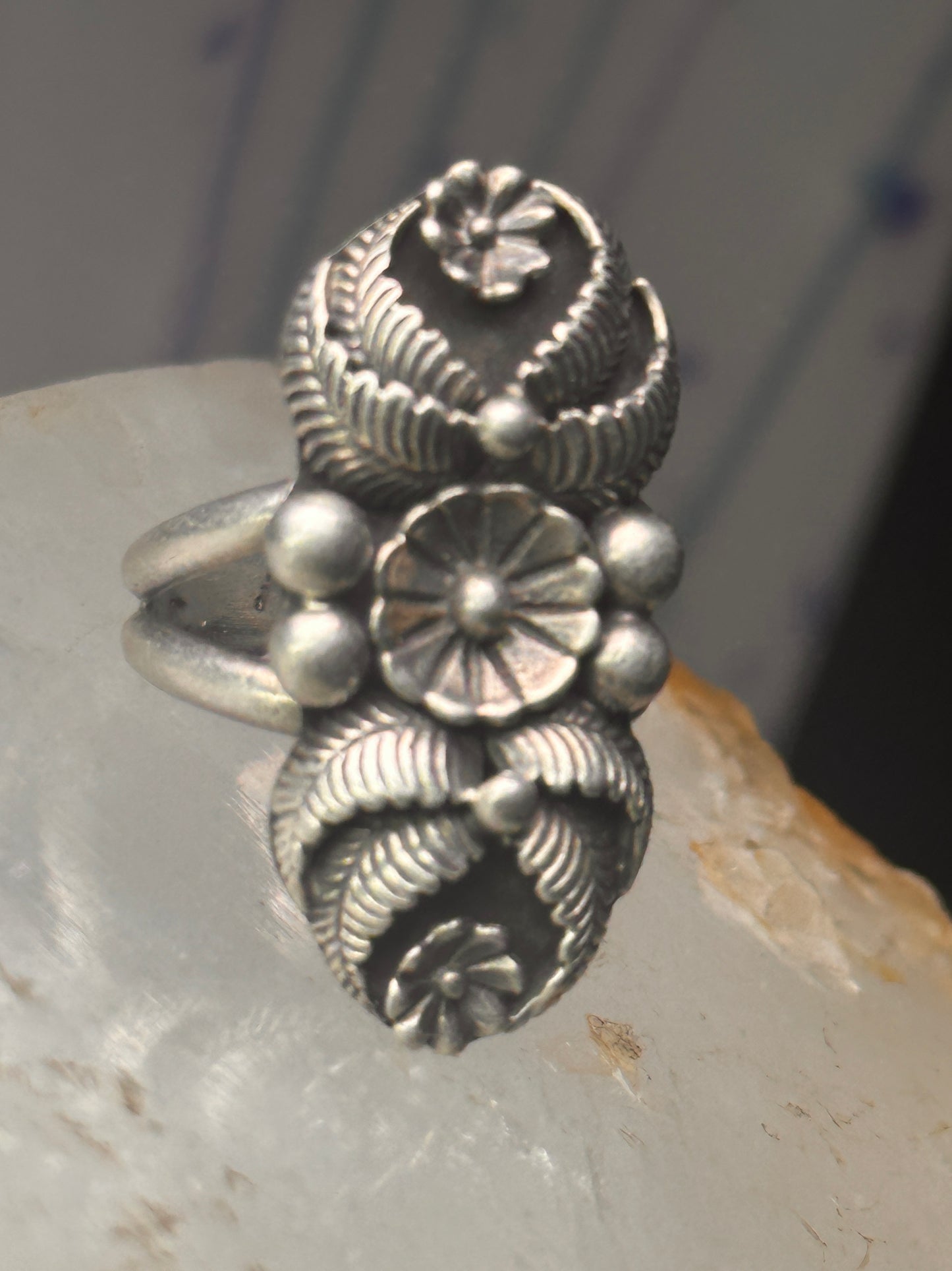 Vintage Squash blossom Navajo Les Baker band size 5.75 sterling silver women&nbsp;