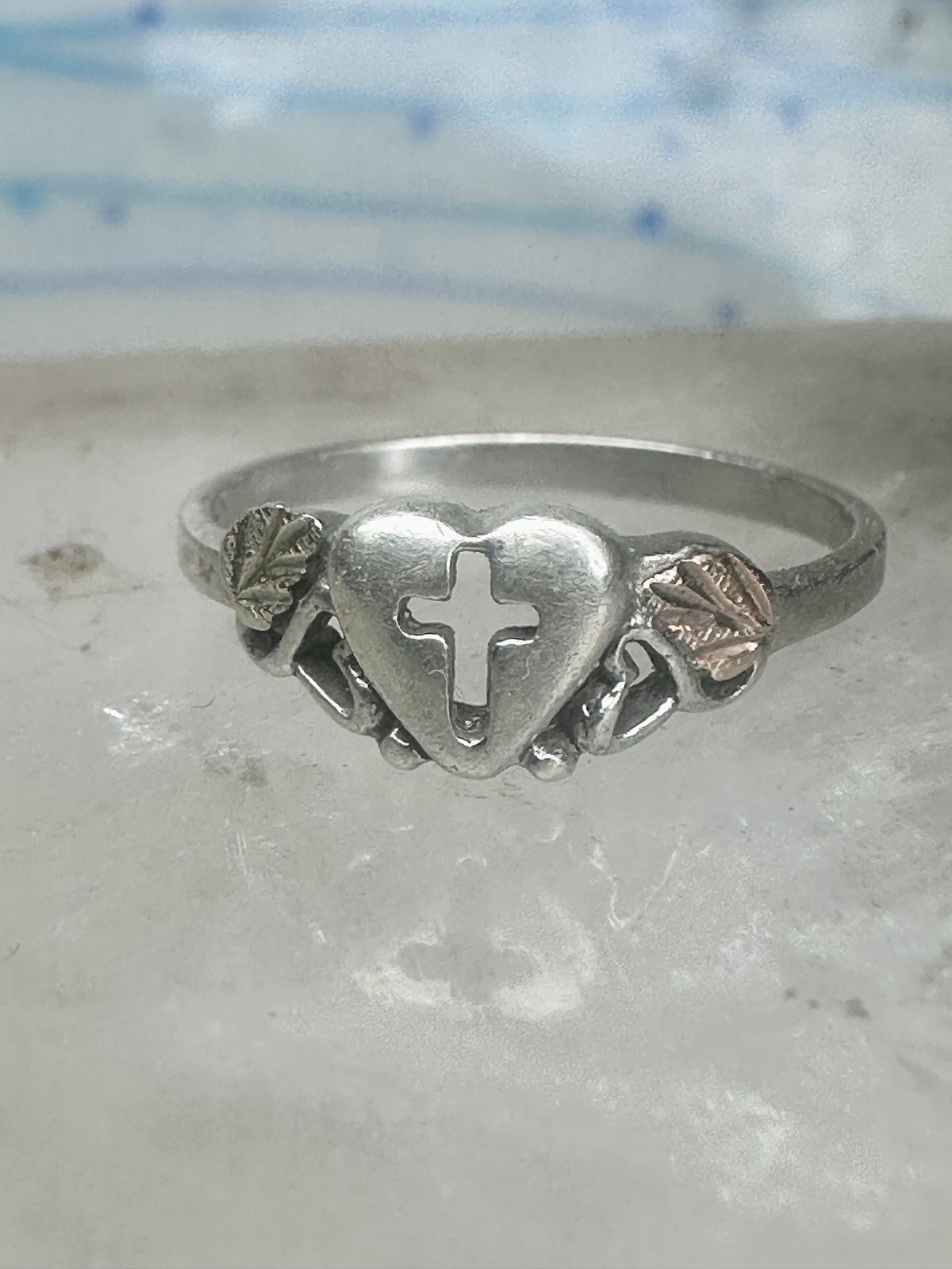 Vintage Sterling Silver Coleman Co Black Hills Gold Cross Heart Ring Size 8.75 925