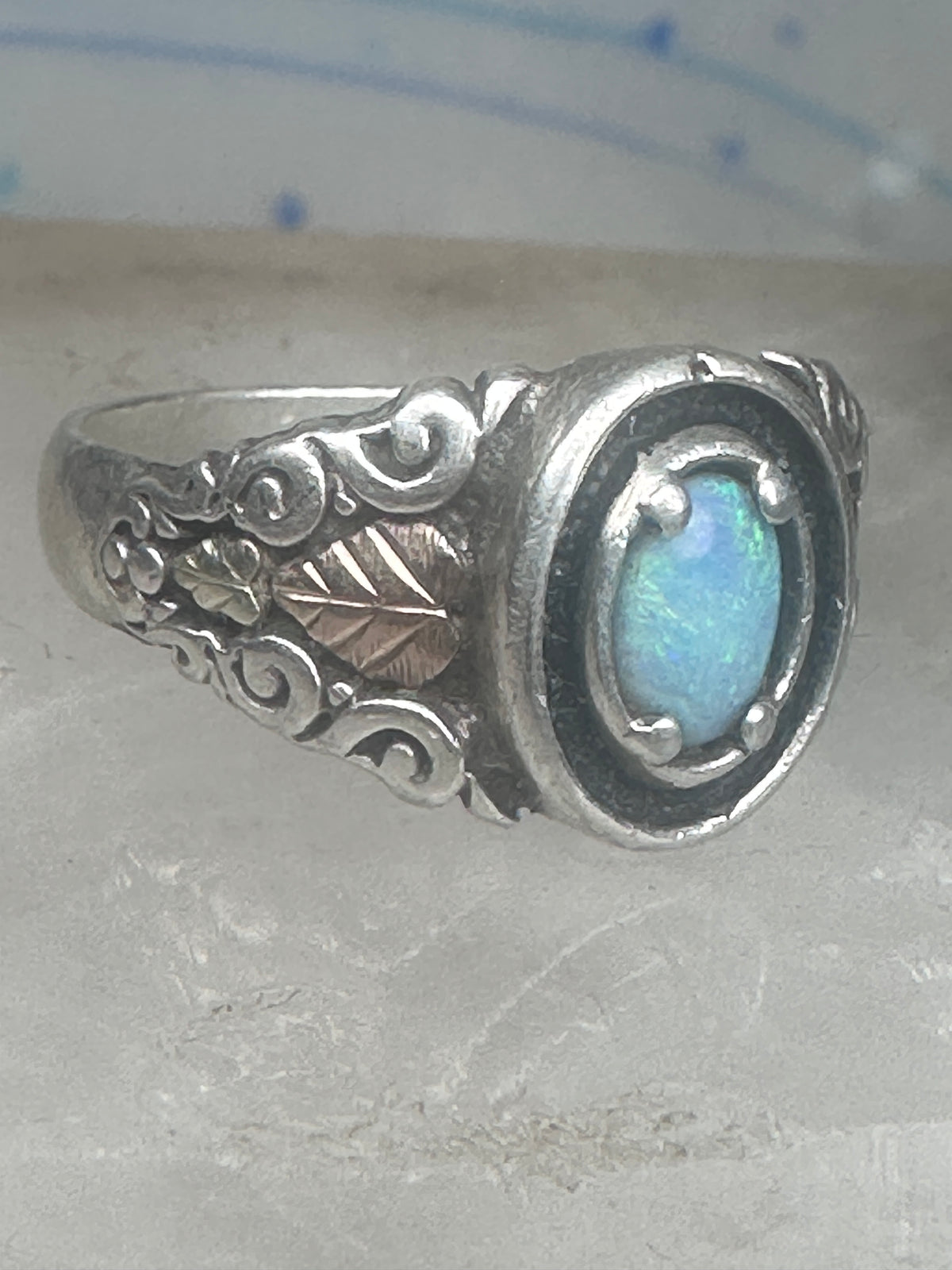 Vintage Sterling Silver Coleman Co Black Hills Gold Oval Lab Opal Ring Size 9.00 925