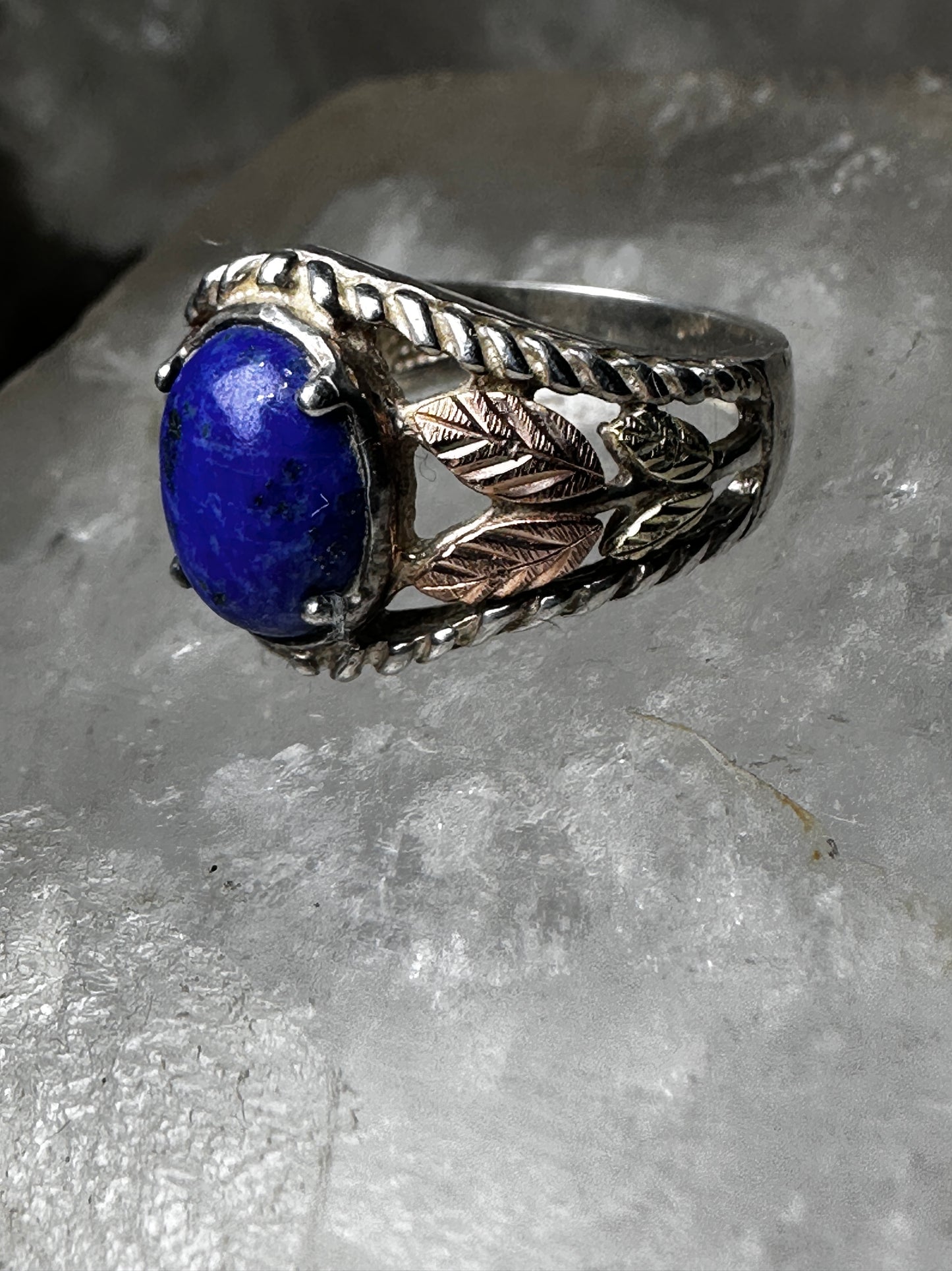 Black Hills Gold ring size 5.75 blue lapis leaves sterling silver band  women girls