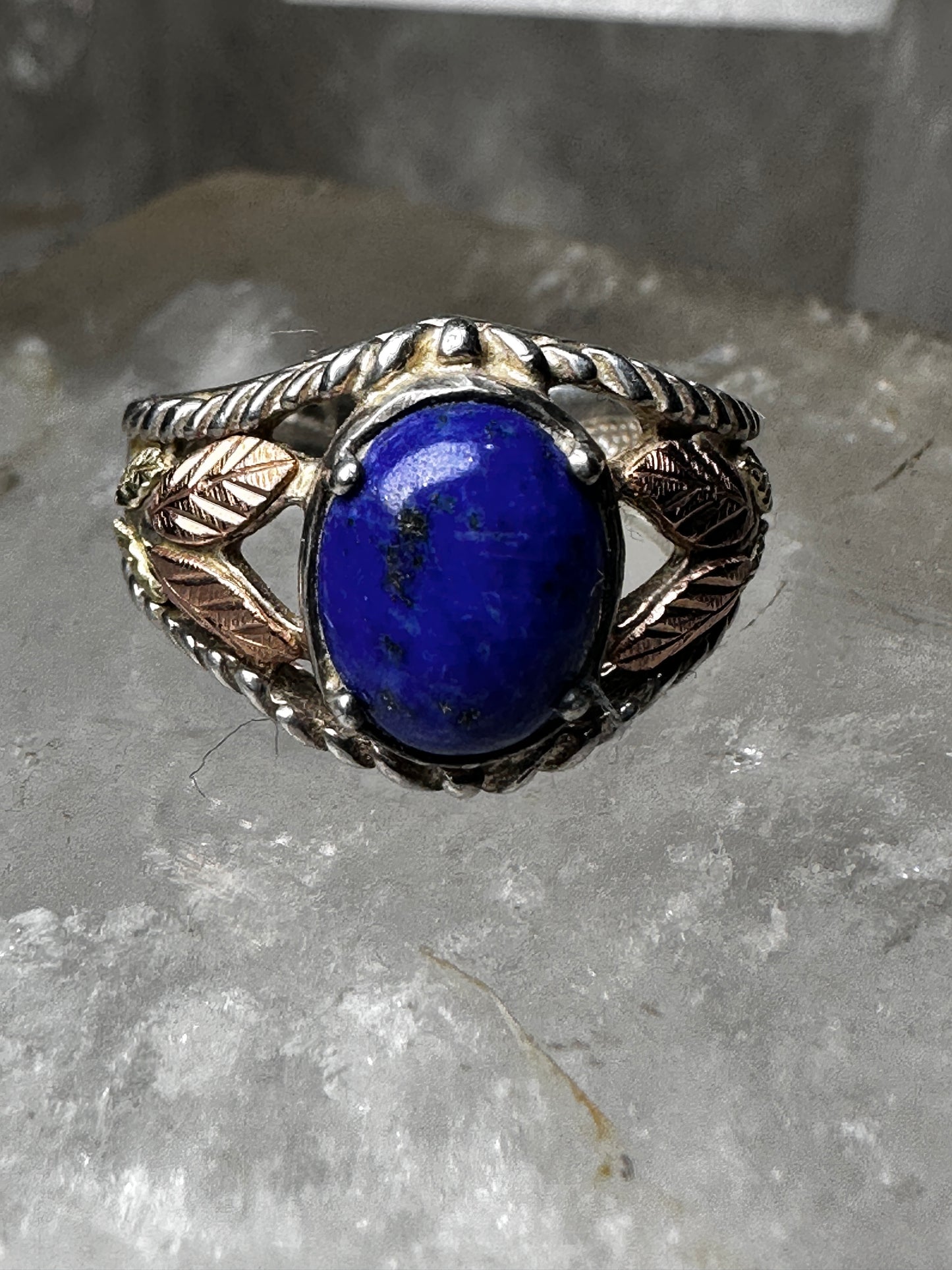 Black Hills Gold ring size 5.75 blue lapis leaves sterling silver band  women girls