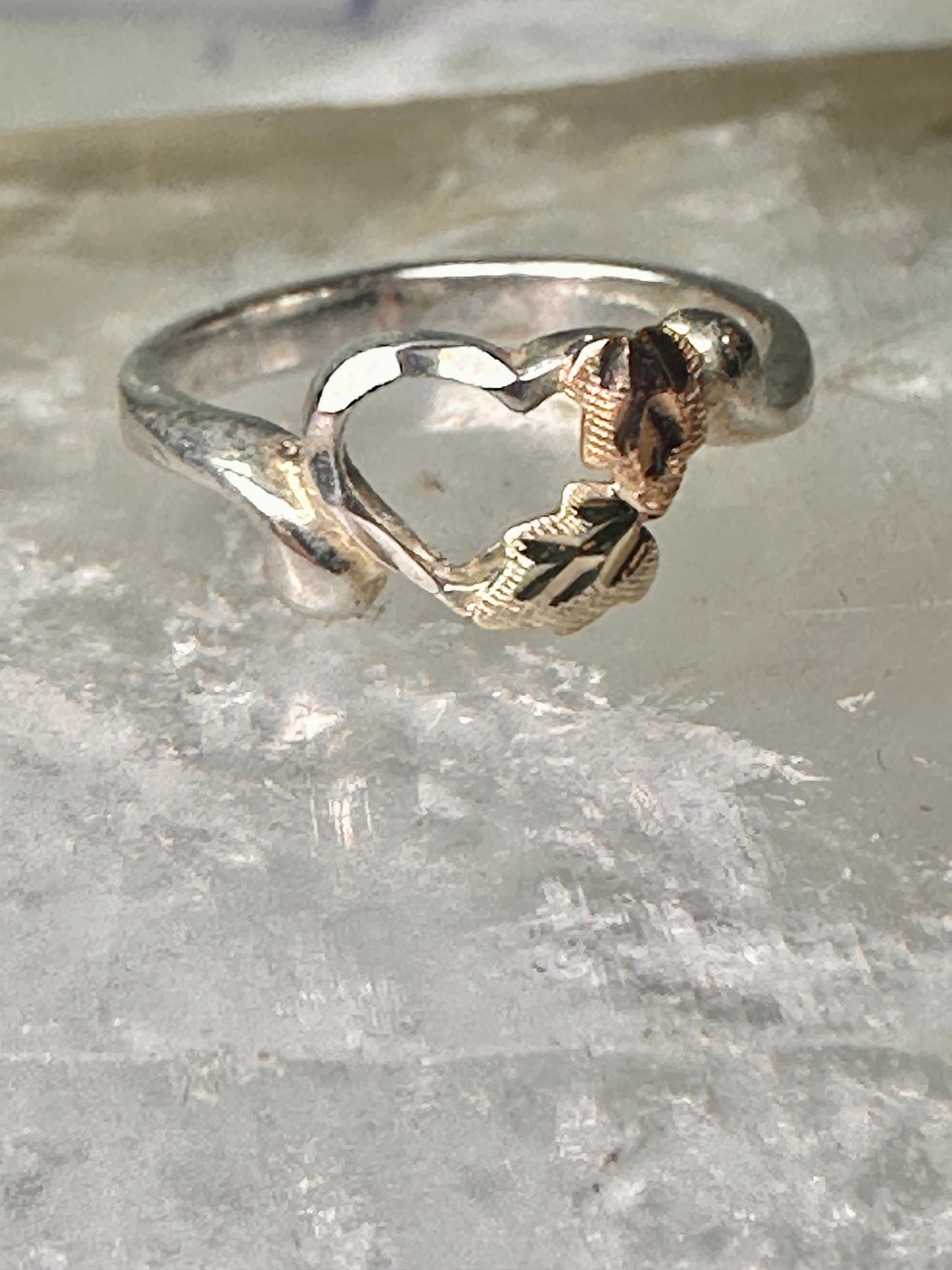 Black Hills Gold ring size 2.75 heart leaves pinky child baby band sterling silver women