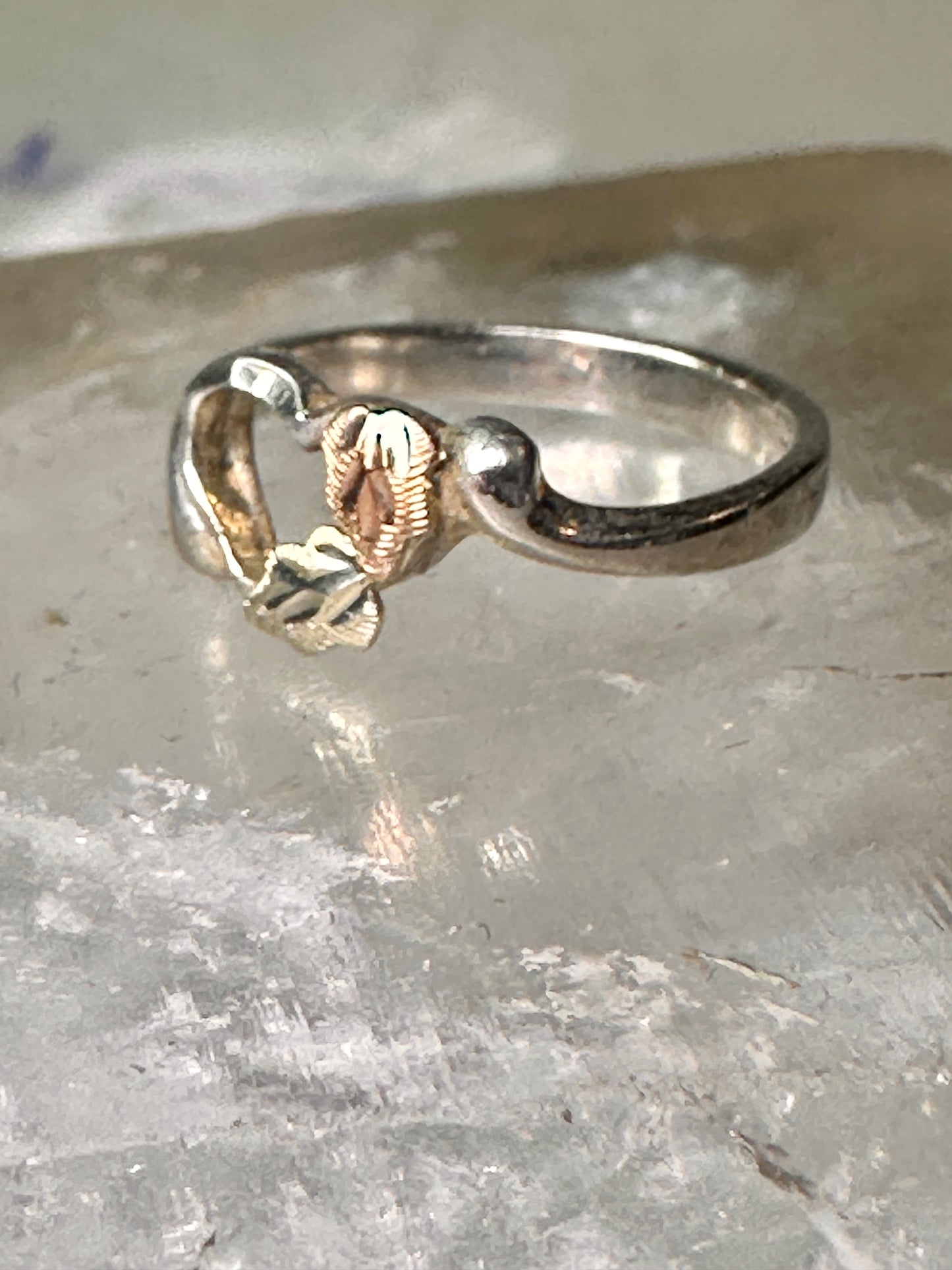 Black Hills Gold ring size 2.75 heart leaves pinky child baby band sterling silver women