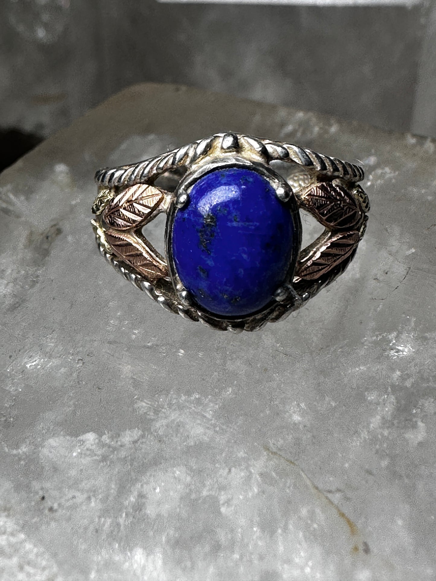 Black Hills Gold ring size 5.75 blue lapis leaves sterling silver band  women girls