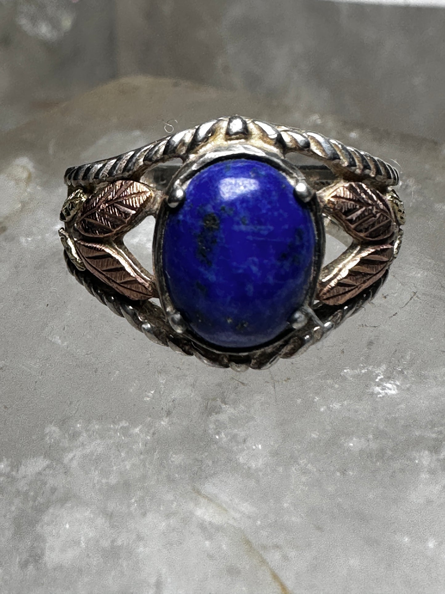 Black Hills Gold ring size 5.75 blue lapis leaves sterling silver band  women girls