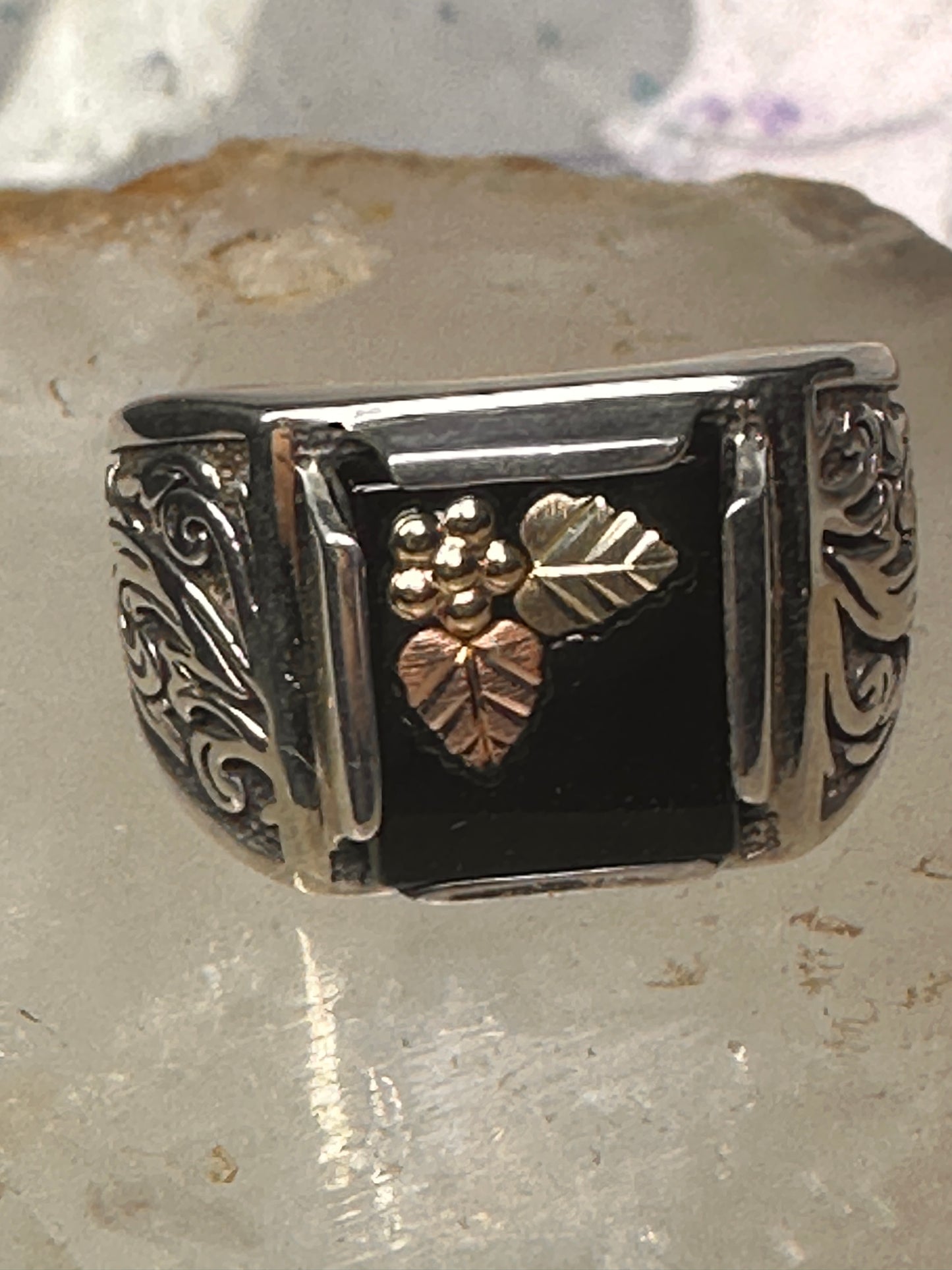 Black Hills Gold ring leaves band size 11 sterling silver women men