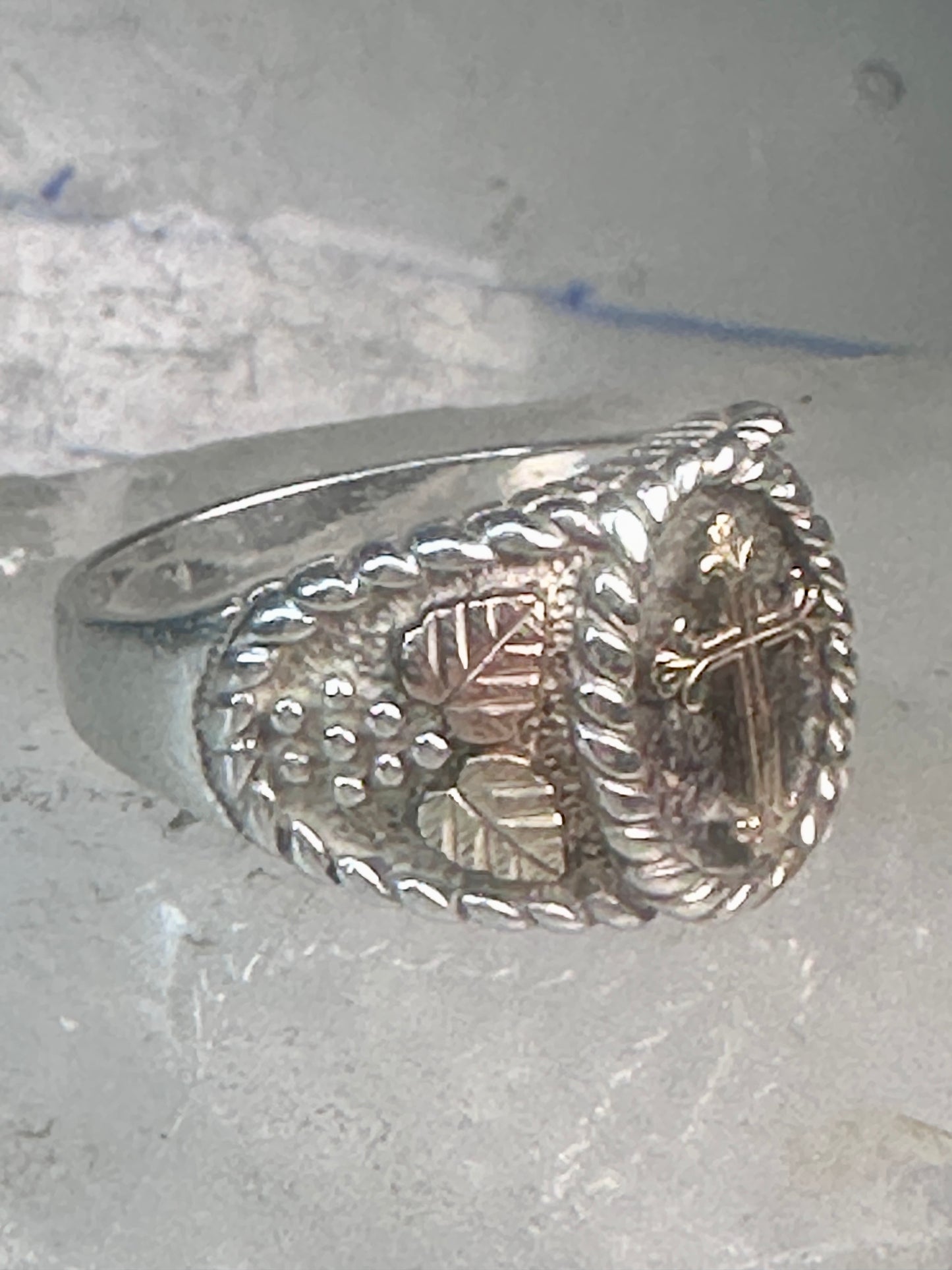 Black Hills Gold ring religious Cross Size 10.75 Vintage sterling silver men women