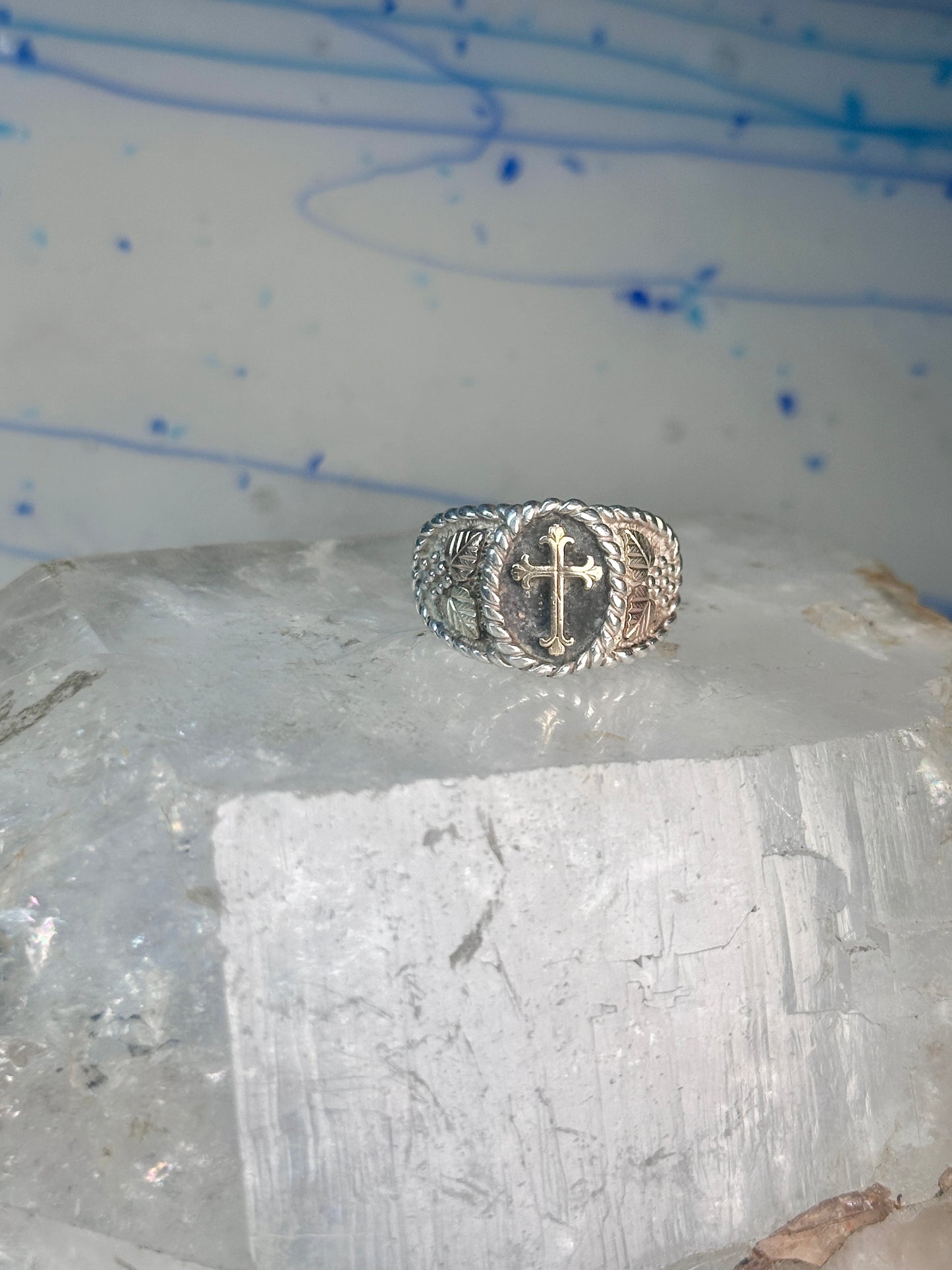 Black Hills Gold ring religious Cross Size 10.75 Vintage sterling silver men women