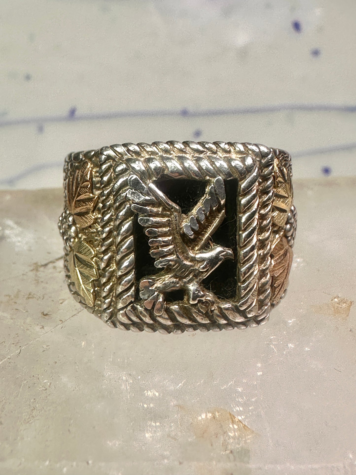 Eagle ring Black Hills Gold w leaves onyx size 11 sterling silver women men