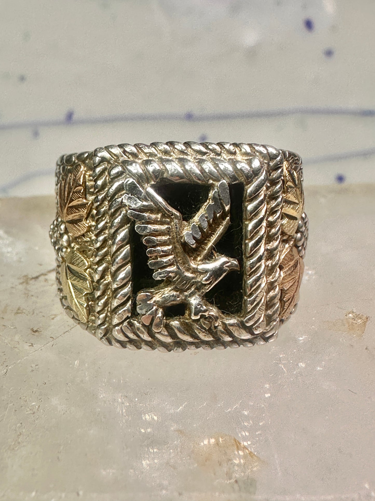 Eagle ring Black Hills Gold w leaves onyx size 11 sterling silver women men