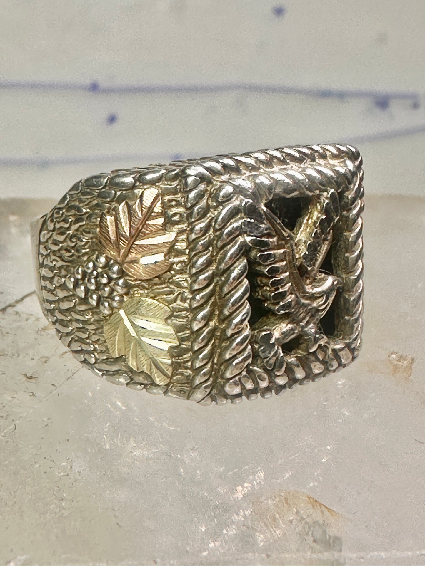 Eagle ring Black Hills Gold w leaves onyx size 11 sterling silver women men