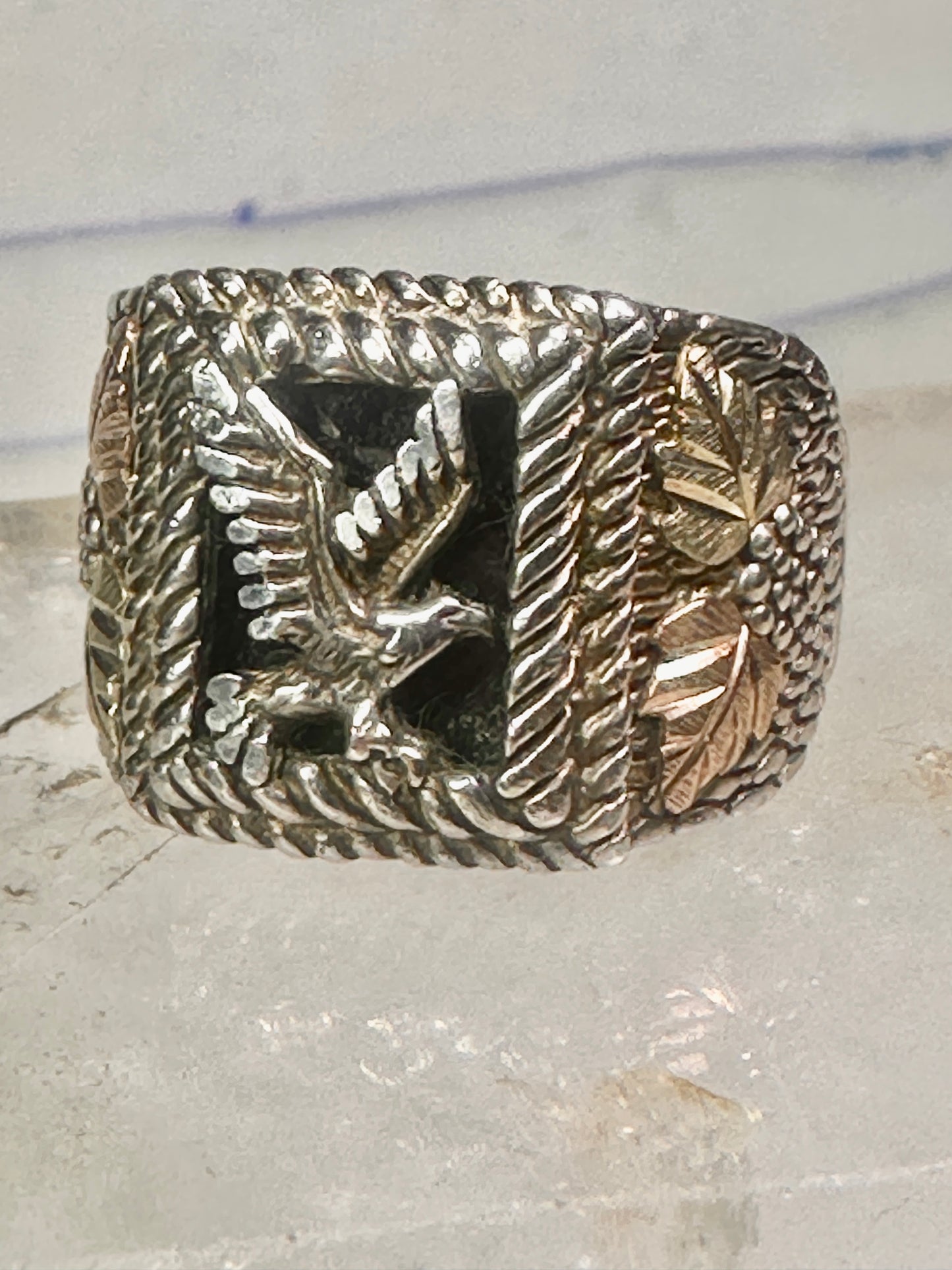 Eagle ring Black Hills Gold w leaves onyx size 11 sterling silver women men